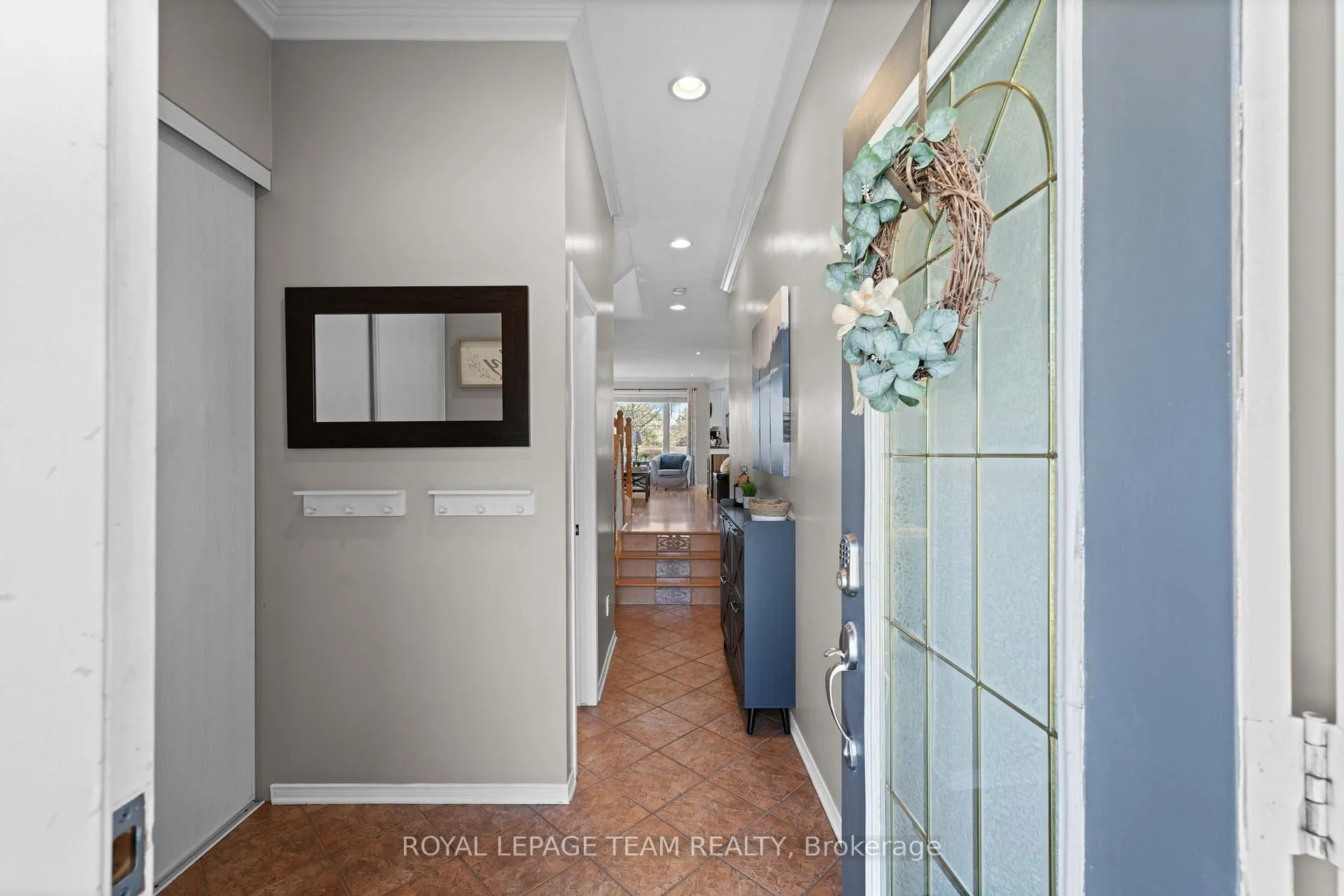 Photo 5 of 646 Casabella Drive, Ottawa, Avalon East — HOMEH