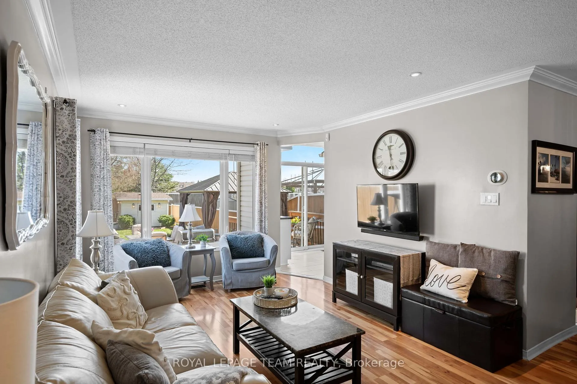 Photo 8 of 646 Casabella Drive, Ottawa, Avalon East — HOMEH