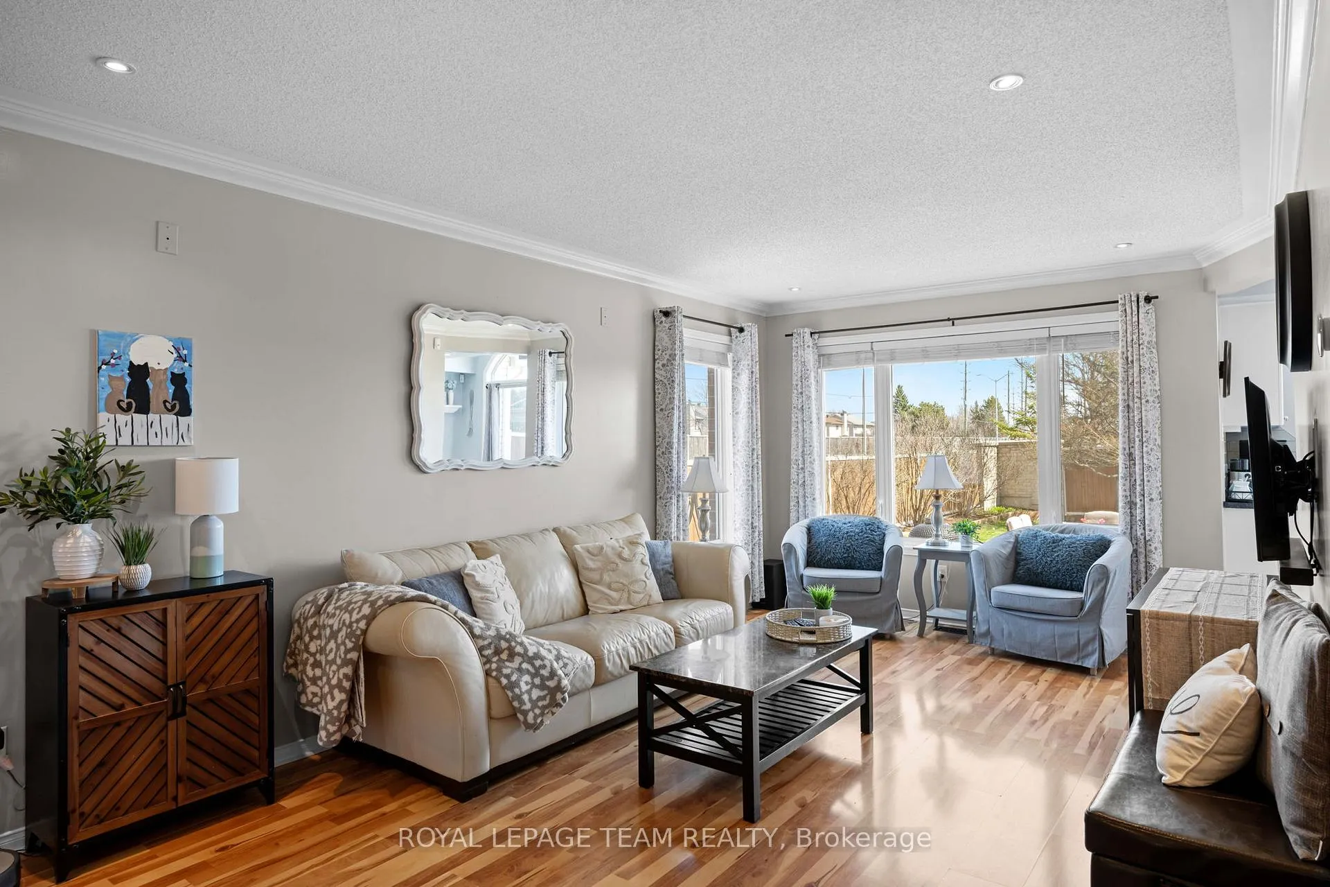 Photo 9 of 646 Casabella Drive, Ottawa, Avalon East — HOMEH