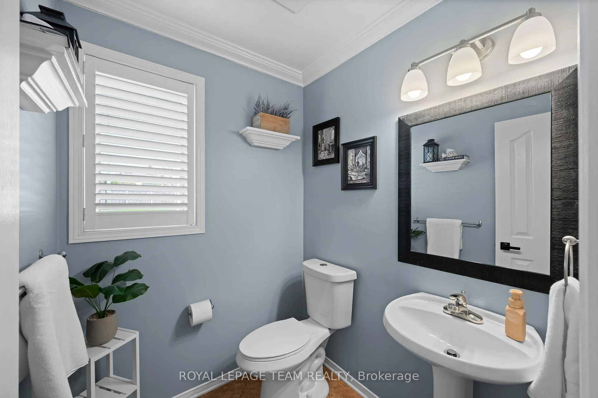 Photo 11 of 646 Casabella Drive, Ottawa, Avalon East — HOMEH