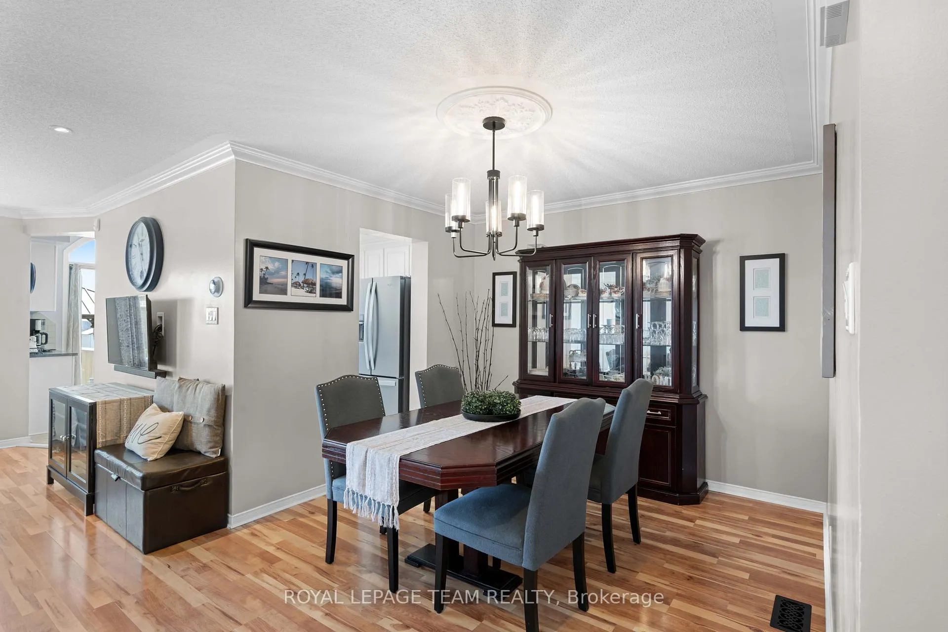 Photo 13 of 646 Casabella Drive, Ottawa, Avalon East — HOMEH