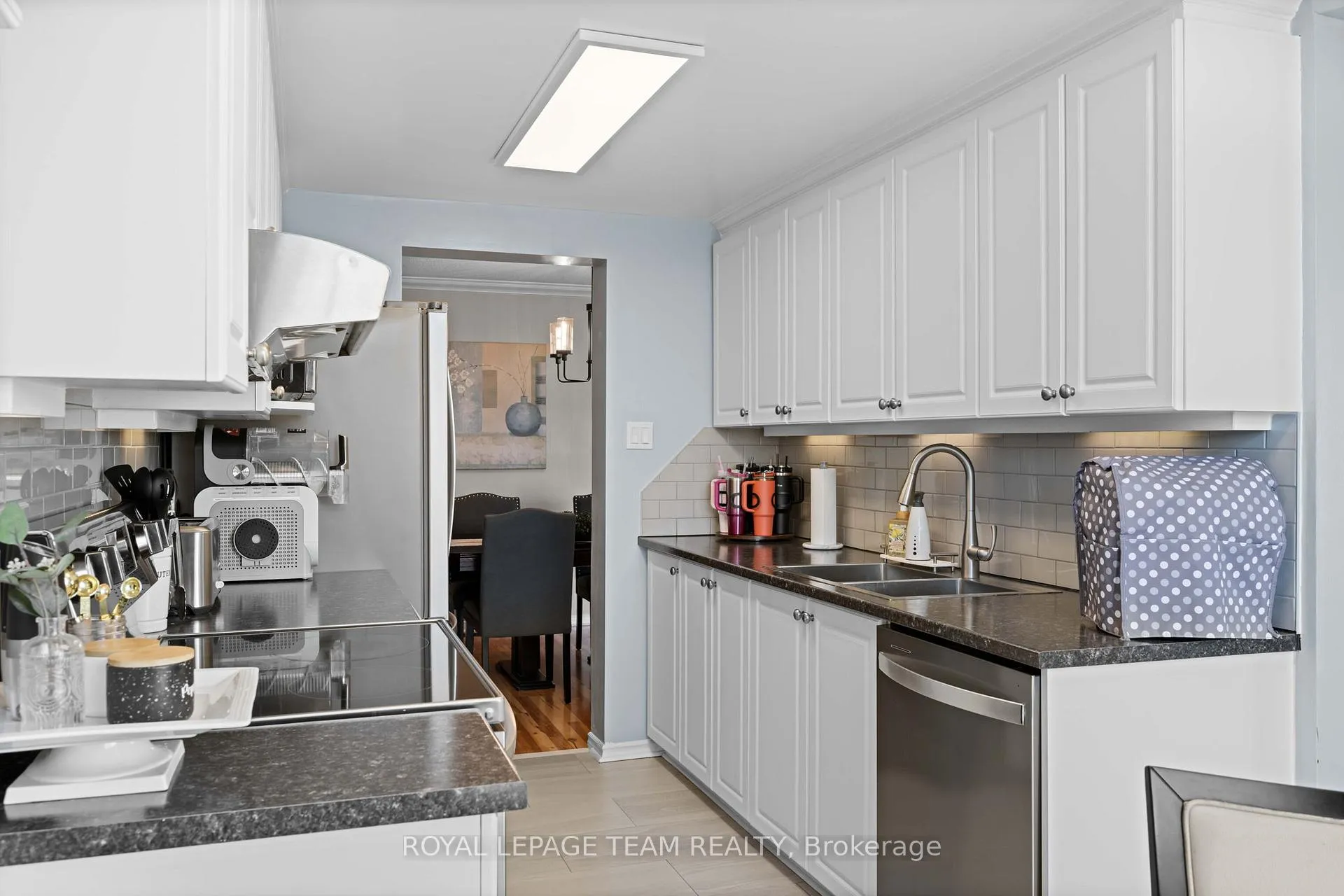 Photo 15 of 646 Casabella Drive, Ottawa, Avalon East — HOMEH