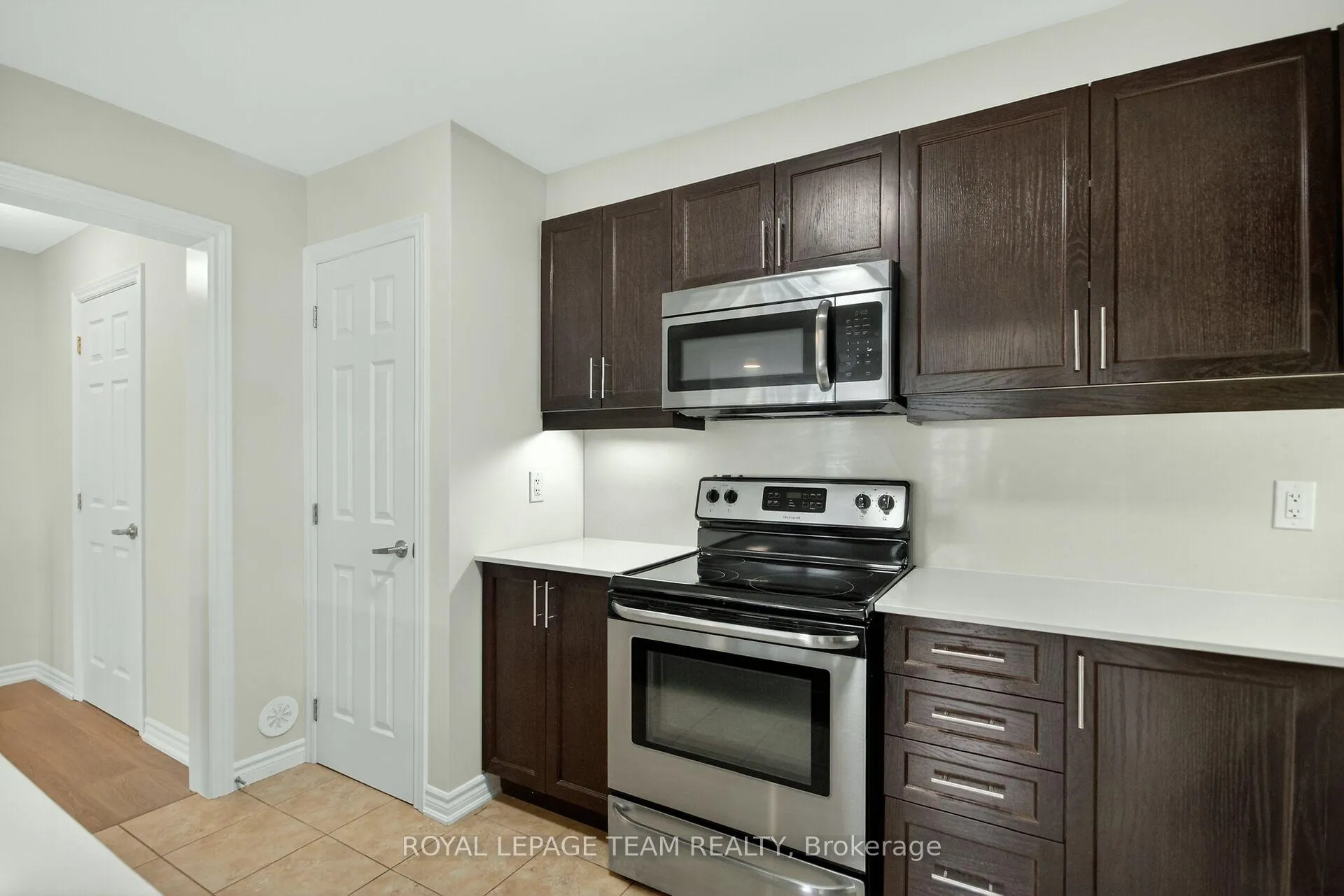 Photo 11 of 342 Sweet Grass Circle, Ottawa, Barrhaven - Half Moon Bay — HOMEH