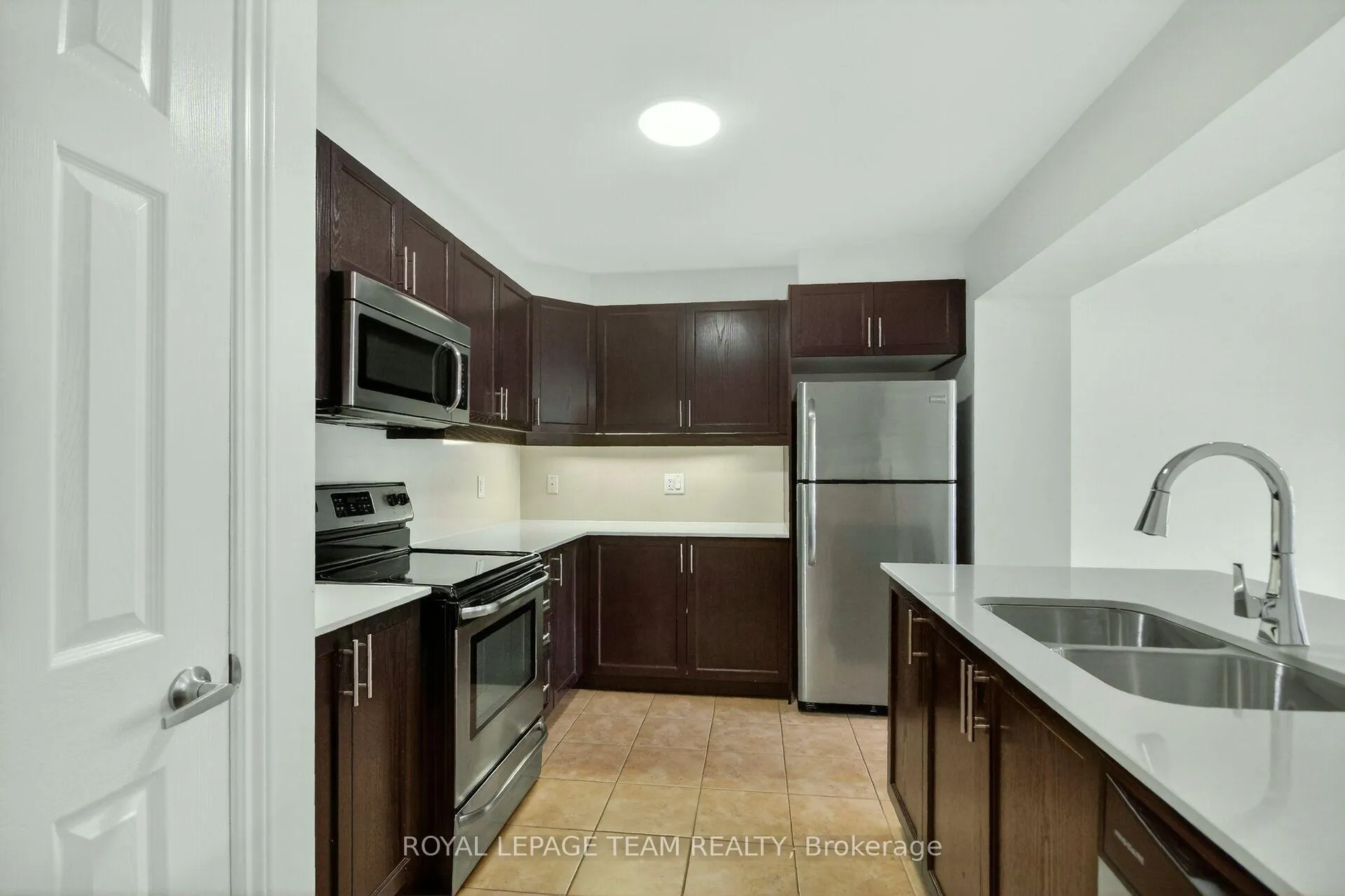Photo 14 of 342 Sweet Grass Circle, Ottawa, Barrhaven - Half Moon Bay — HOMEH