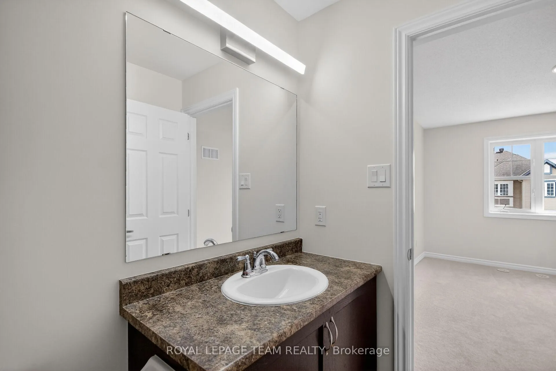 Photo 34 of 342 Sweet Grass Circle, Ottawa, Barrhaven - Half Moon Bay — HOMEH
