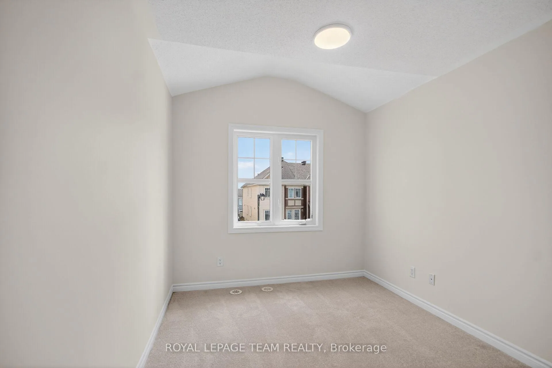Photo 35 of 342 Sweet Grass Circle, Ottawa, Barrhaven - Half Moon Bay — HOMEH