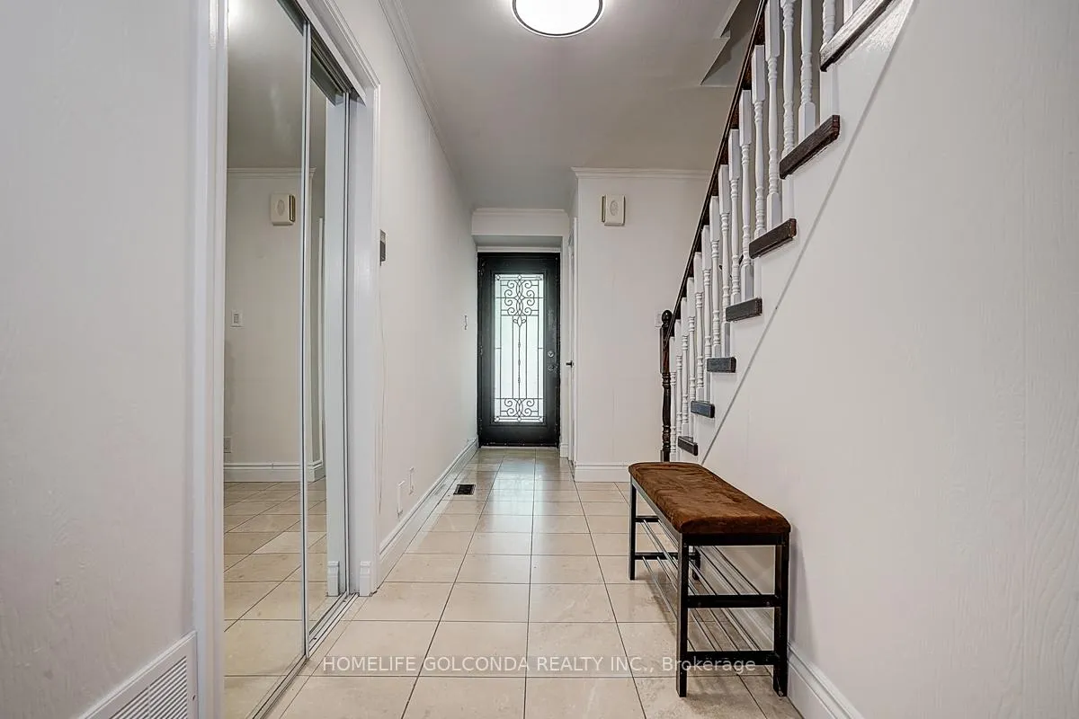 Photo 5 of Unit 21, 1000 Bridletowne Circle, Scarborough, L'Amoreaux — HOMEH