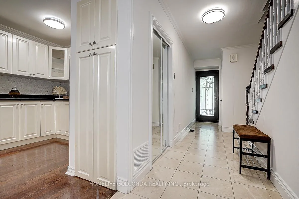 Photo 6 of Unit 21, 1000 Bridletowne Circle, Scarborough, L'Amoreaux — HOMEH