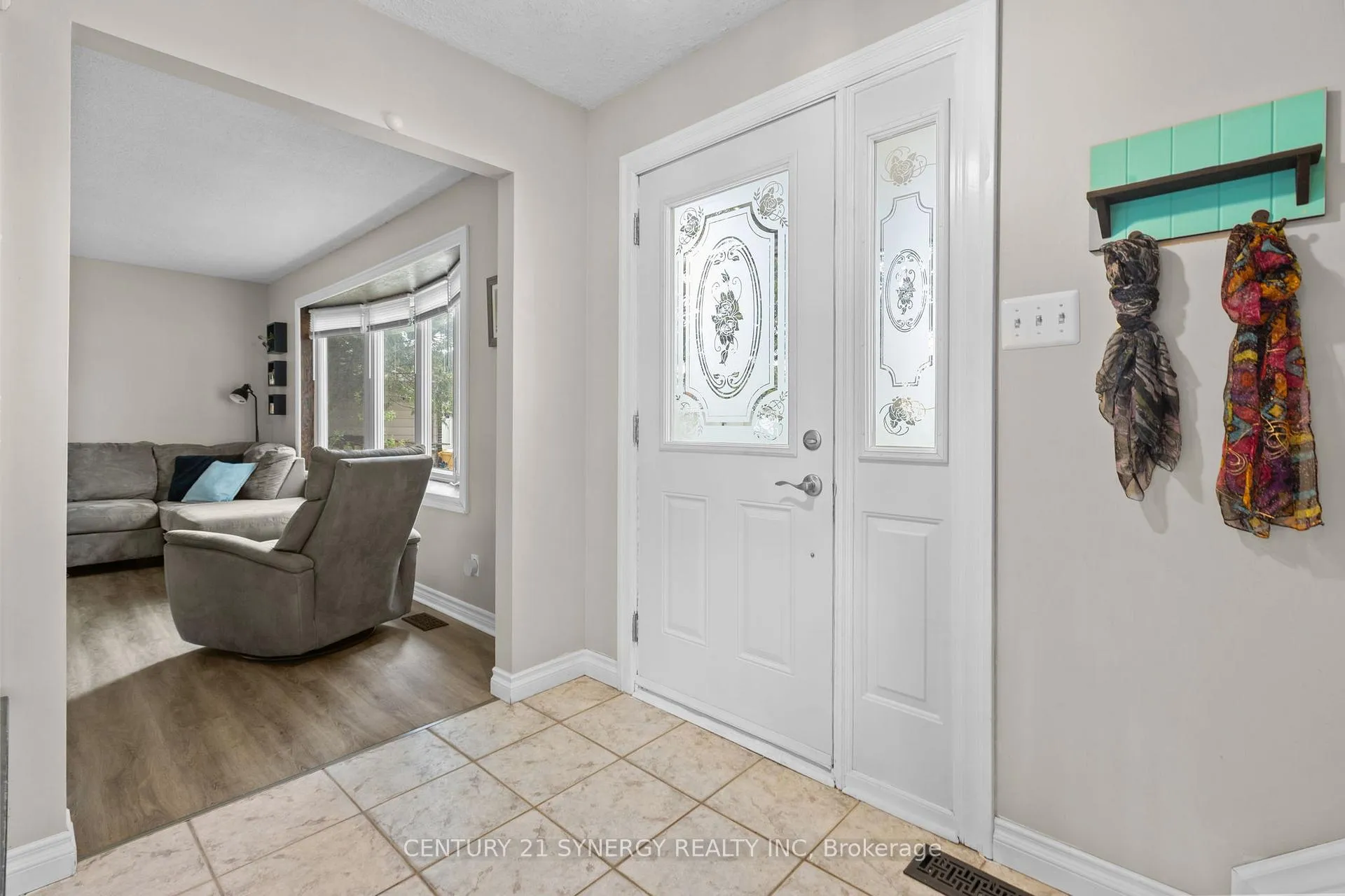 Photo 5 of 346 Nagel Avenue, Ottawa, Bilberry Creek/Queenswood Heights — HOMEH