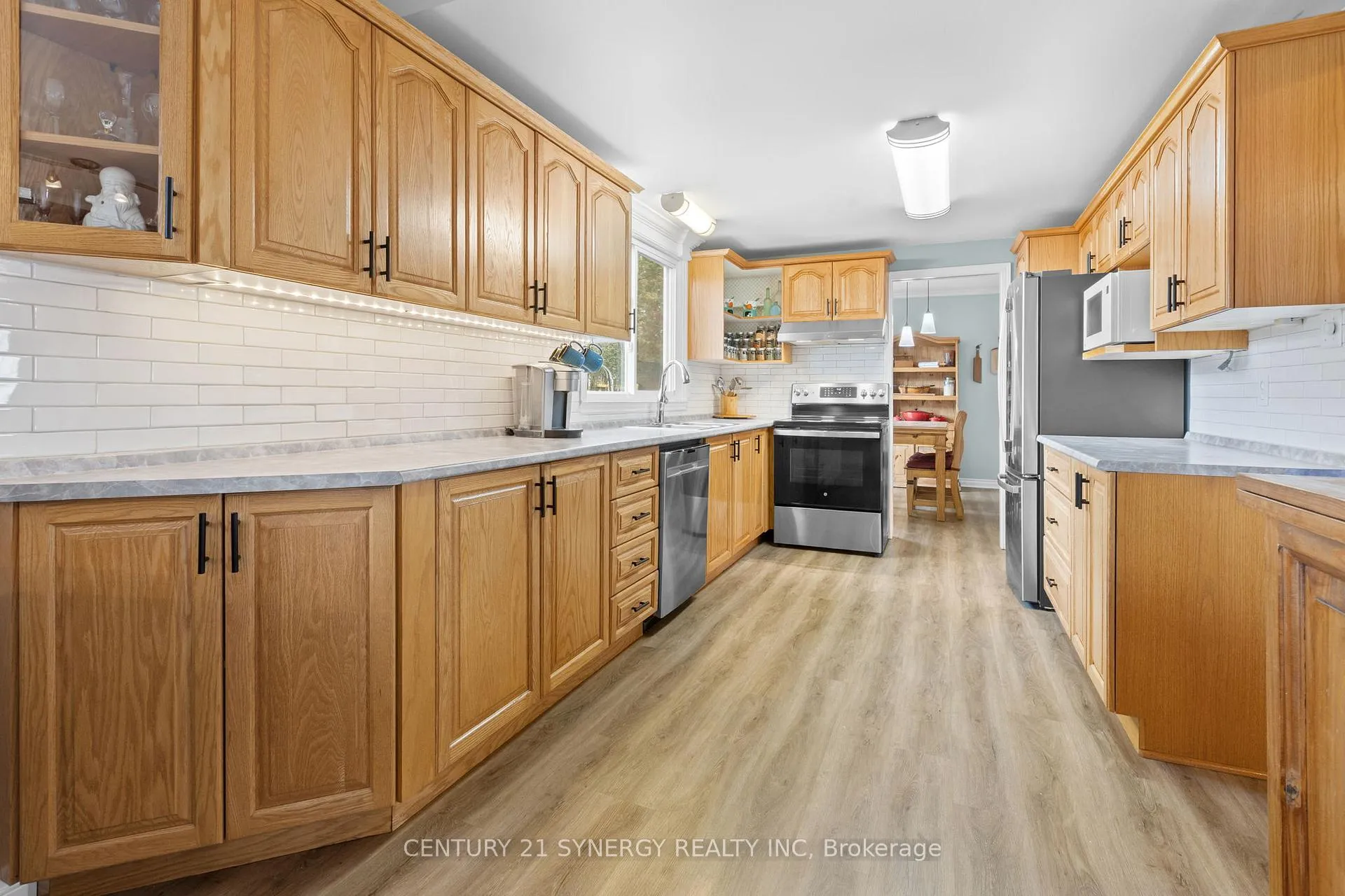 Photo 11 of 346 Nagel Avenue, Ottawa, Bilberry Creek/Queenswood Heights — HOMEH