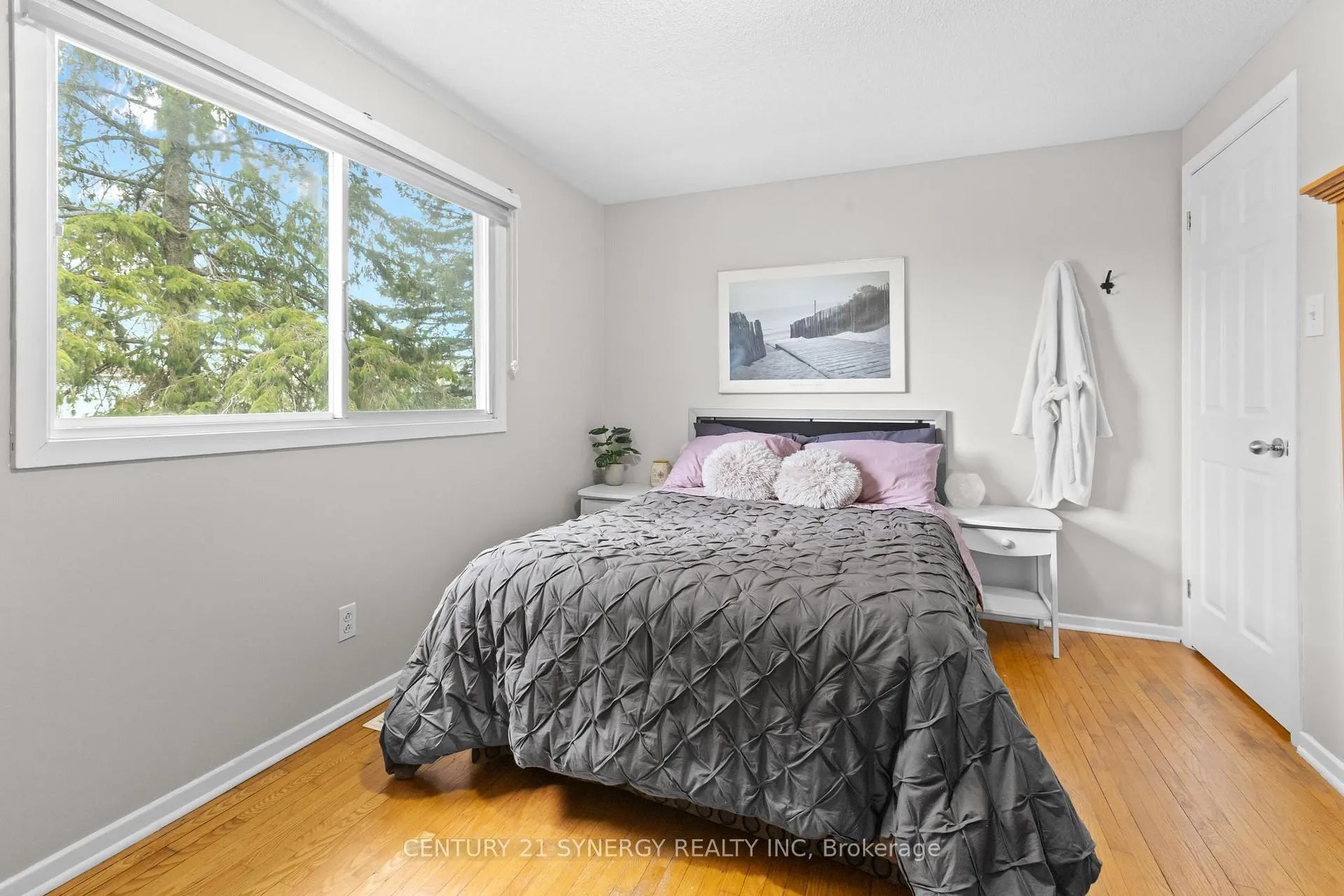Photo 25 of 346 Nagel Avenue, Ottawa, Bilberry Creek/Queenswood Heights — HOMEH