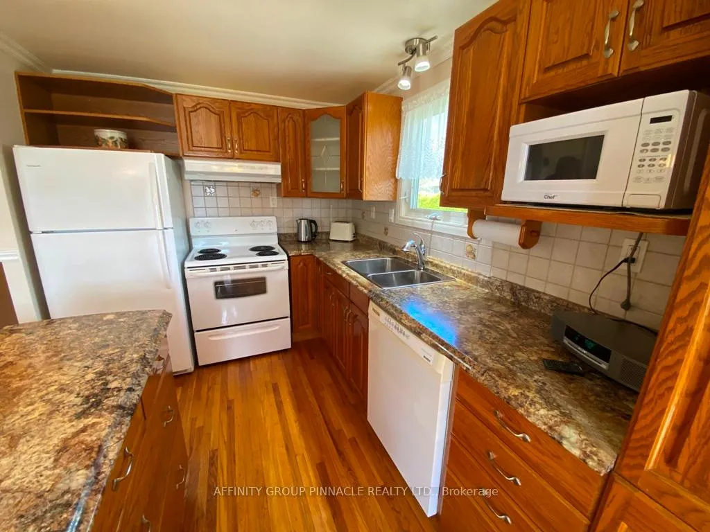 Photo 10 of 94 Sanderling Crescent, Kawartha Lakes, Lindsay — HOMEH