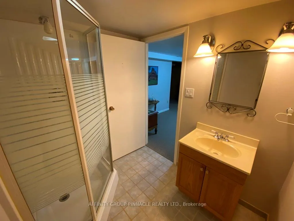 Photo 28 of 94 Sanderling Crescent, Kawartha Lakes, Lindsay — HOMEH