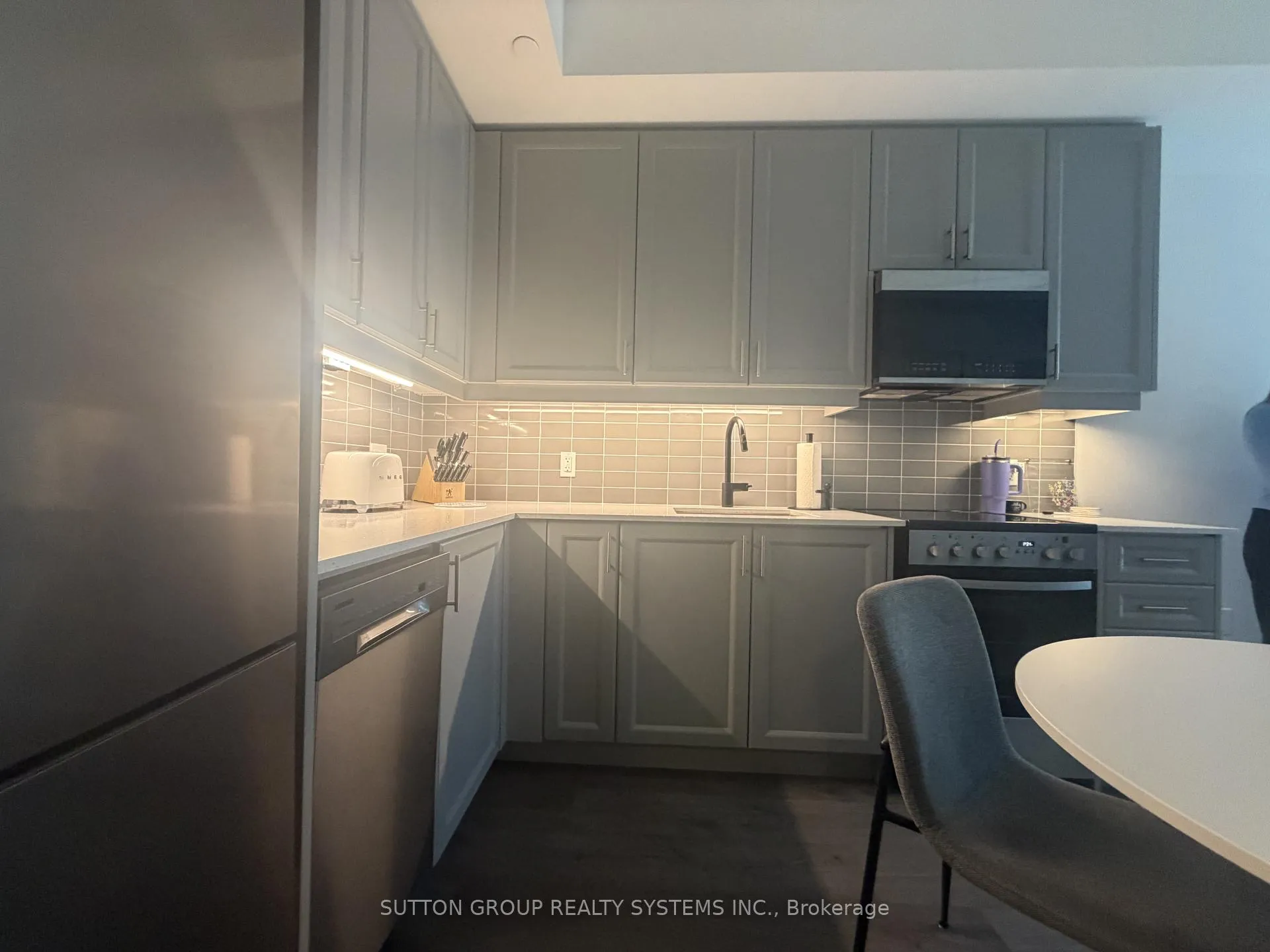 Photo 5 of Unit 328, 2333 Khalsa Gate, Oakville, Westmount — HOMEH
