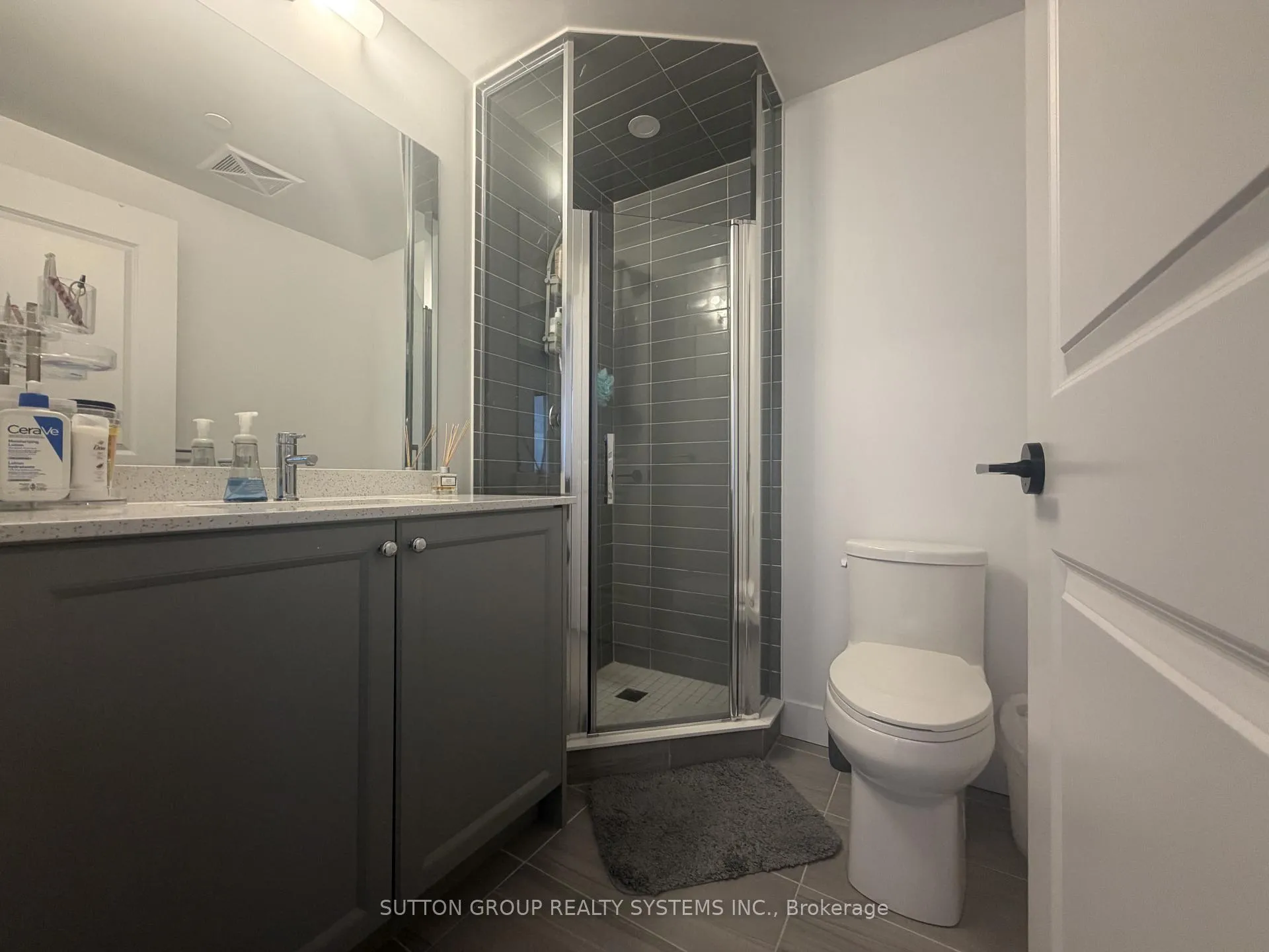 Photo 11 of Unit 328, 2333 Khalsa Gate, Oakville, Westmount — HOMEH