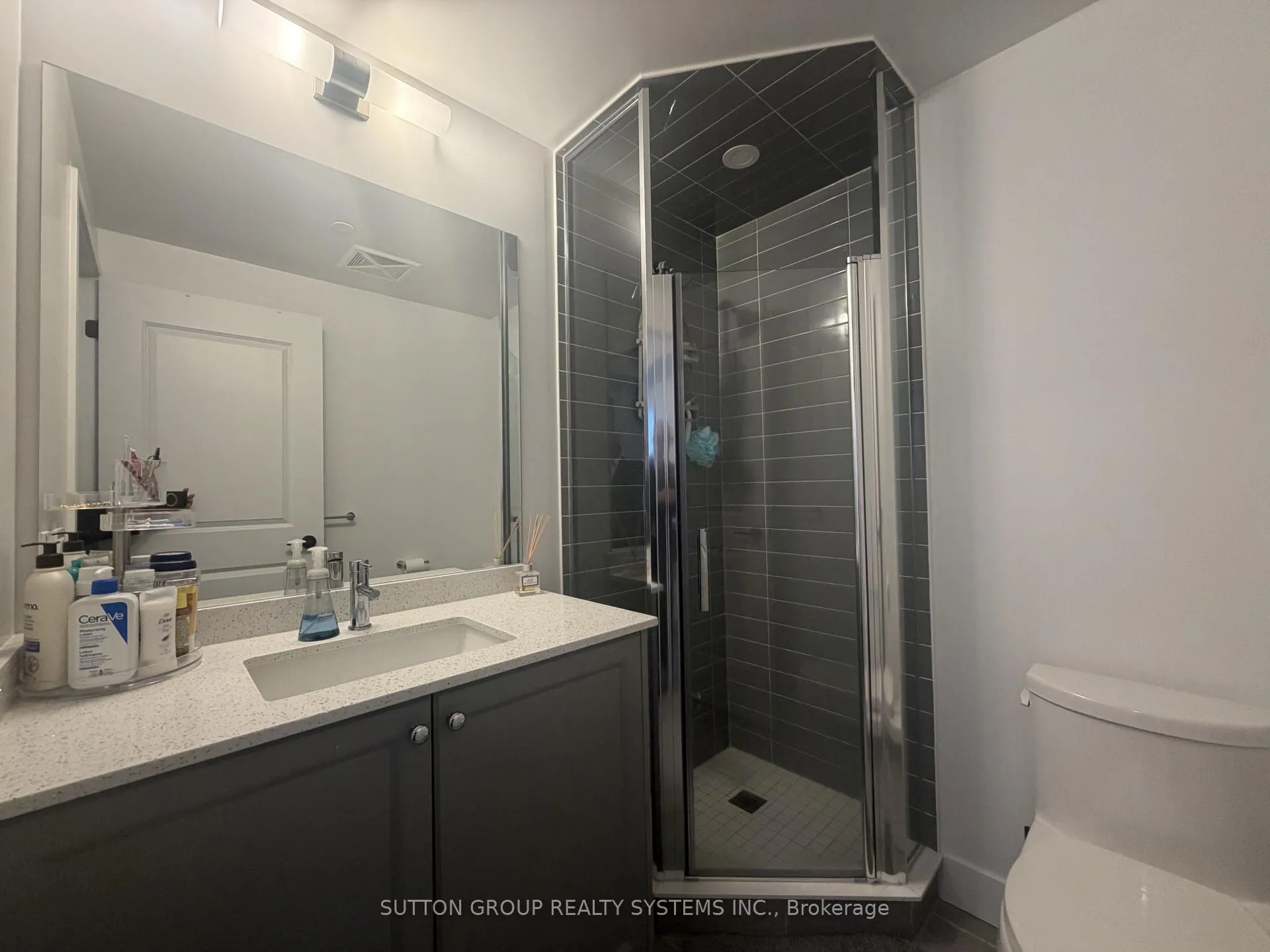 Photo 12 of Unit 328, 2333 Khalsa Gate, Oakville, Westmount — HOMEH