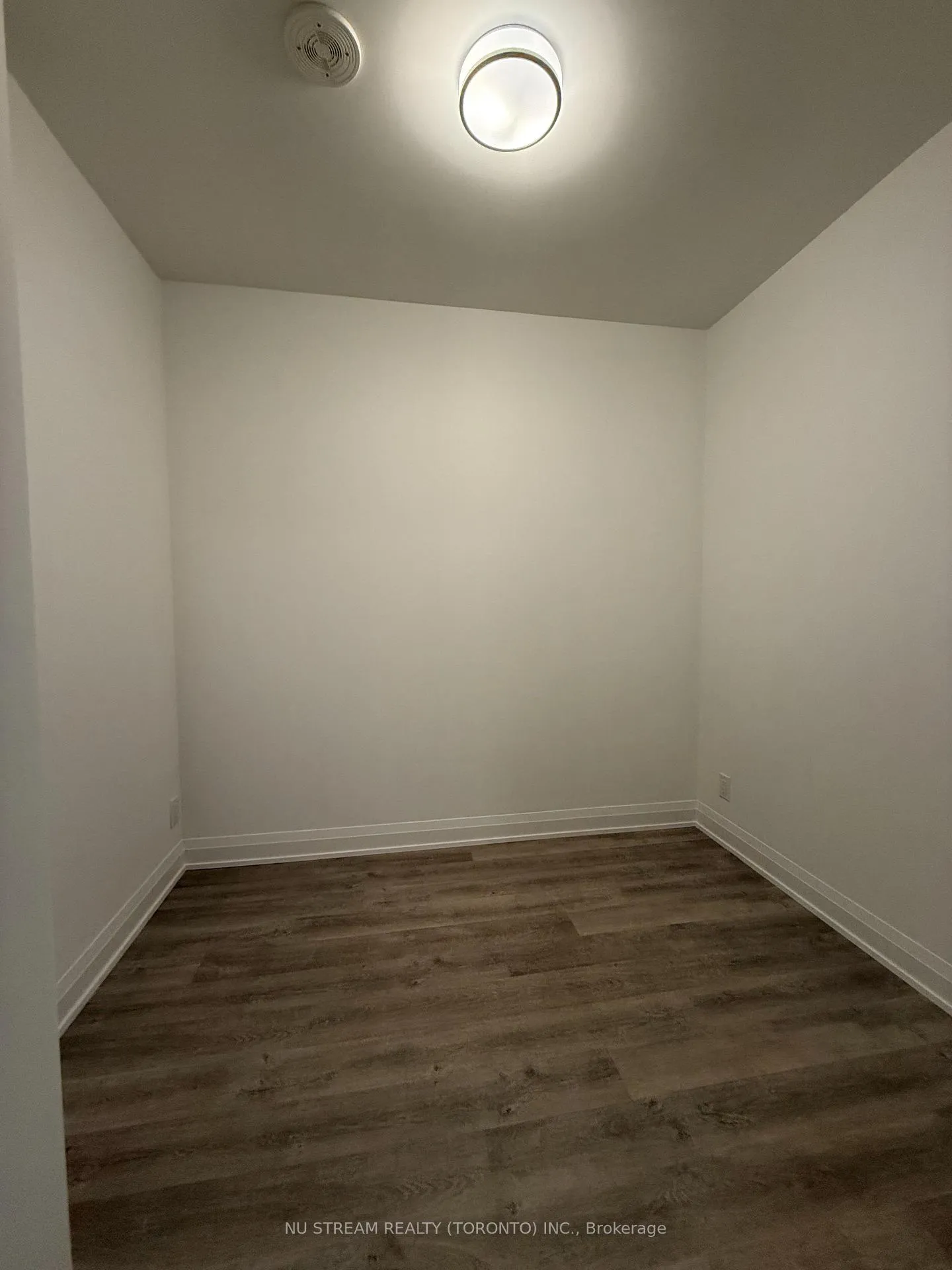 Photo 9 of Unit 2210, 65 Broadway Avenue, Toronto, Mount Pleasant West — HOMEH