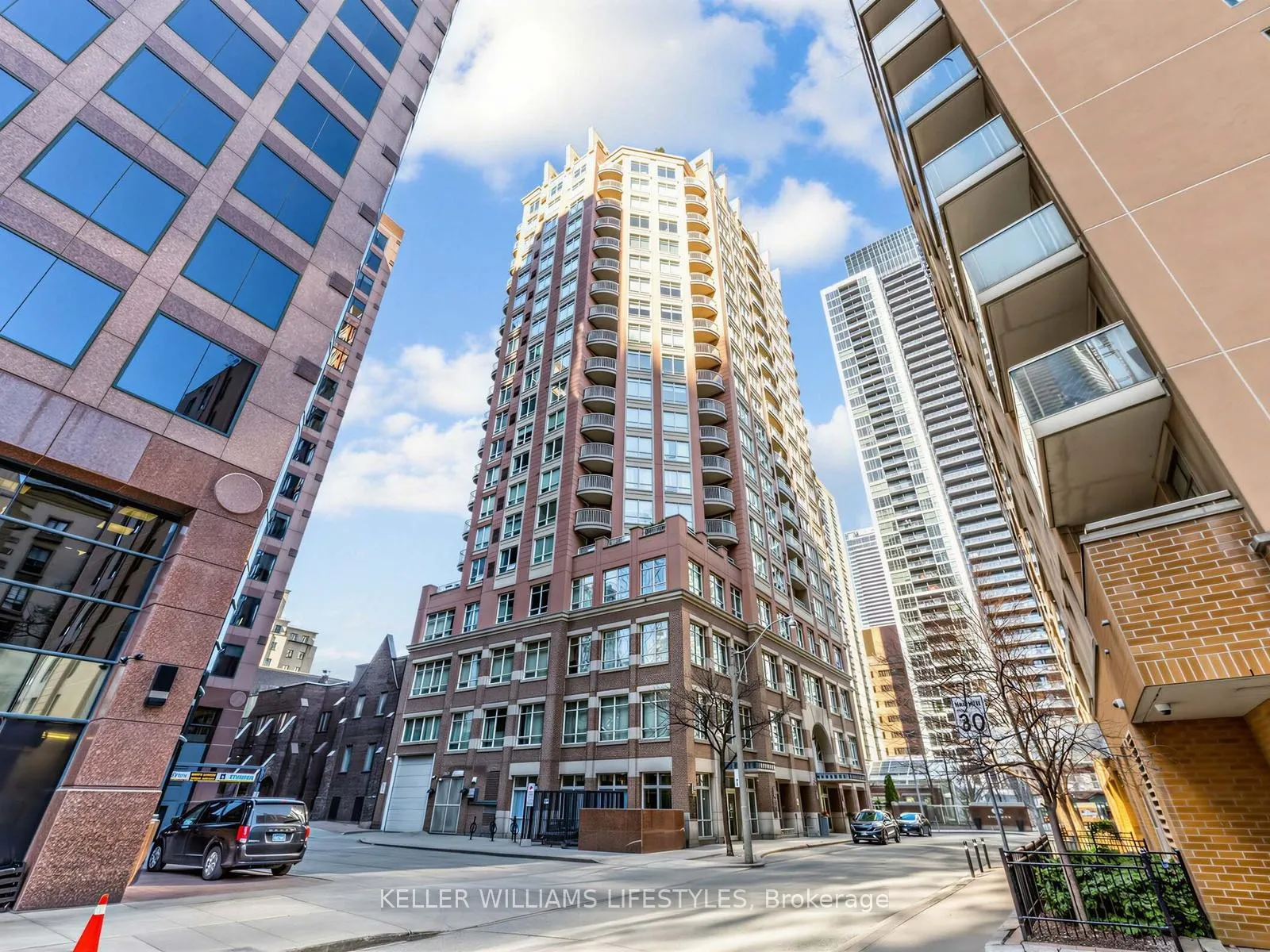 Front of Unit 510, 100 Hayden Street