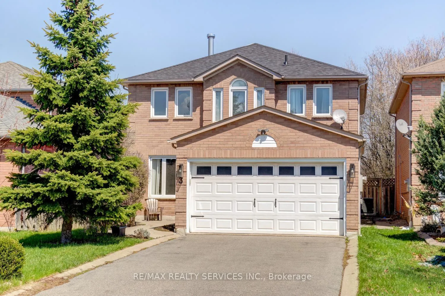 Photo 1 of 3 Nymark Place, Brampton, Westgate — HOMEH