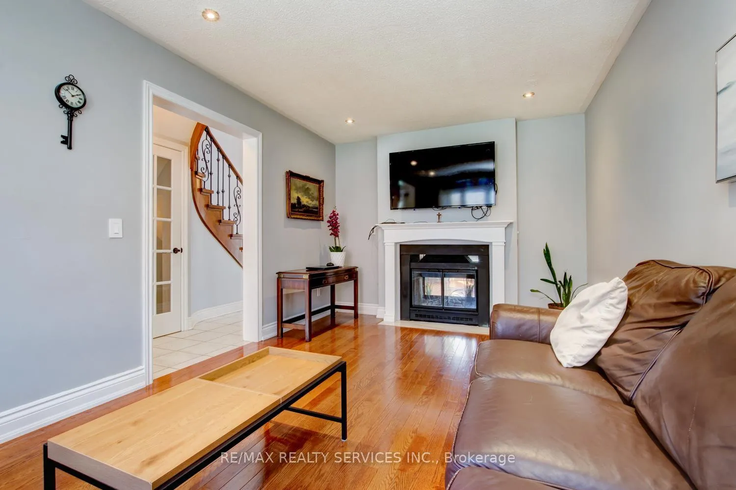 Photo 10 of 3 Nymark Place, Brampton, Westgate — HOMEH