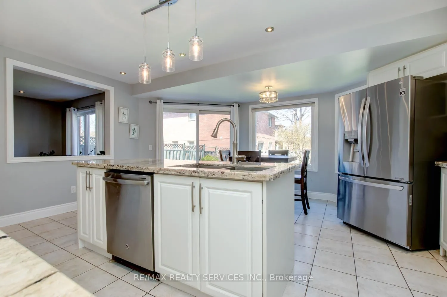 Photo 12 of 3 Nymark Place, Brampton, Westgate — HOMEH