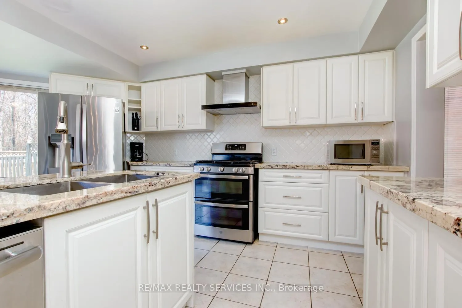 Photo 13 of 3 Nymark Place, Brampton, Westgate — HOMEH