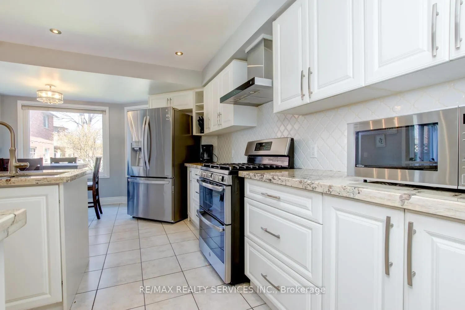 Photo 15 of 3 Nymark Place, Brampton, Westgate — HOMEH