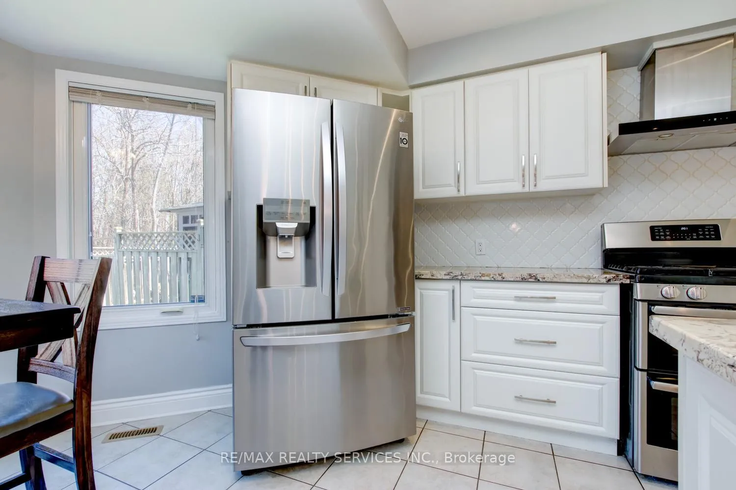 Photo 16 of 3 Nymark Place, Brampton, Westgate — HOMEH