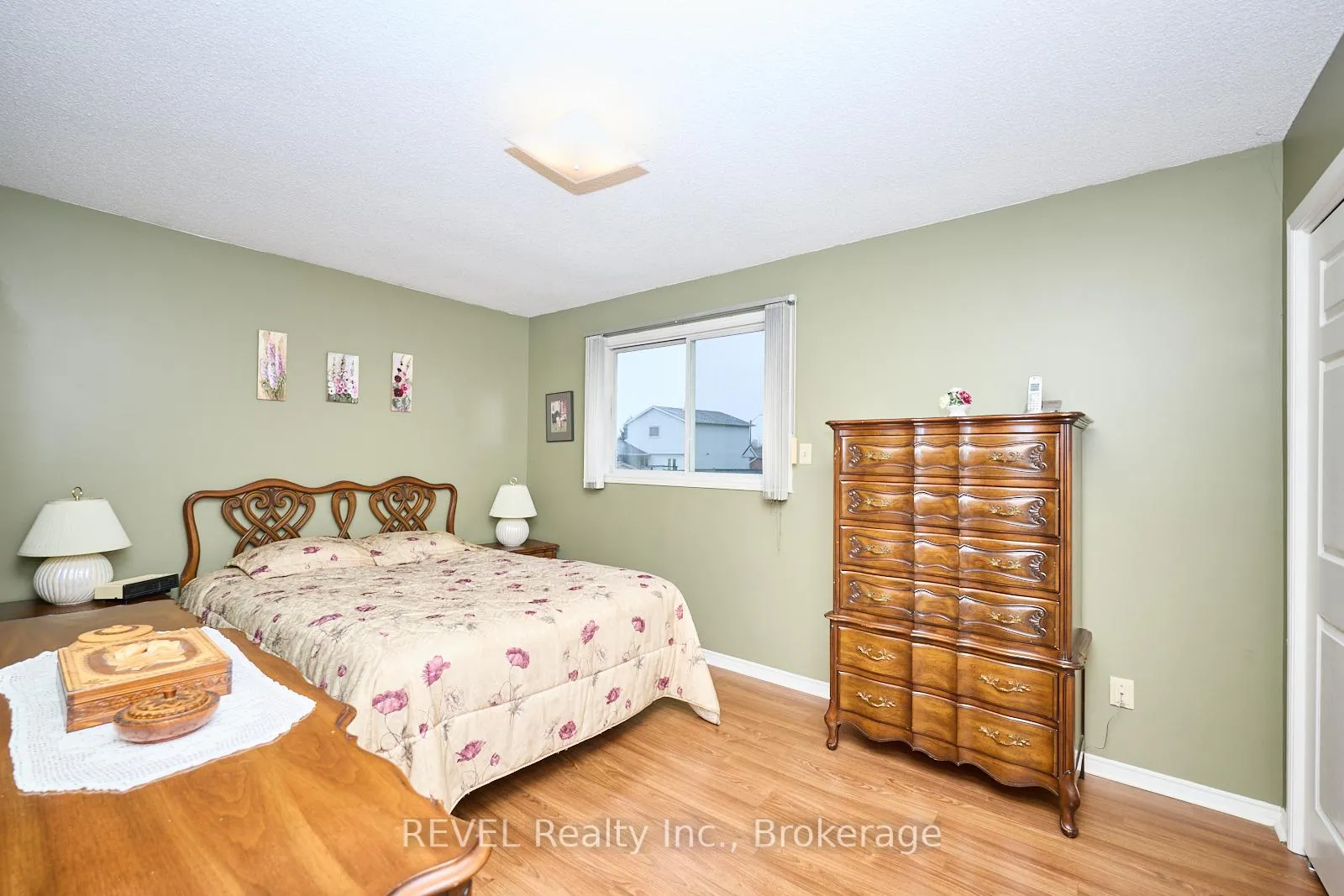 Photo 12 of 7395 Alex Avenue, Niagara Falls, Oldfield — HOMEH