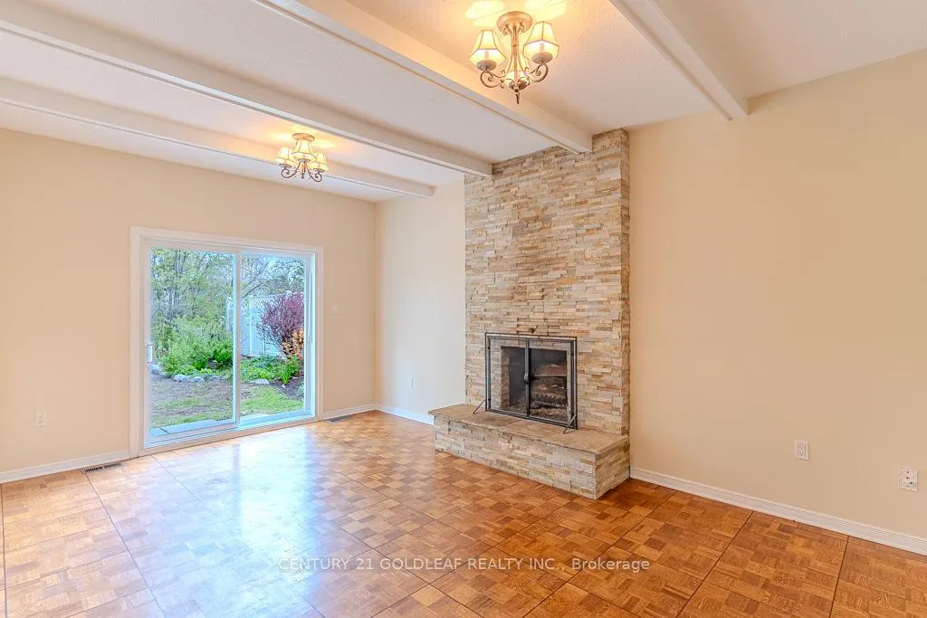 Photo 17 of 19 Southpark Drive, Ottawa, Blackburn Hamlet — HOMEH