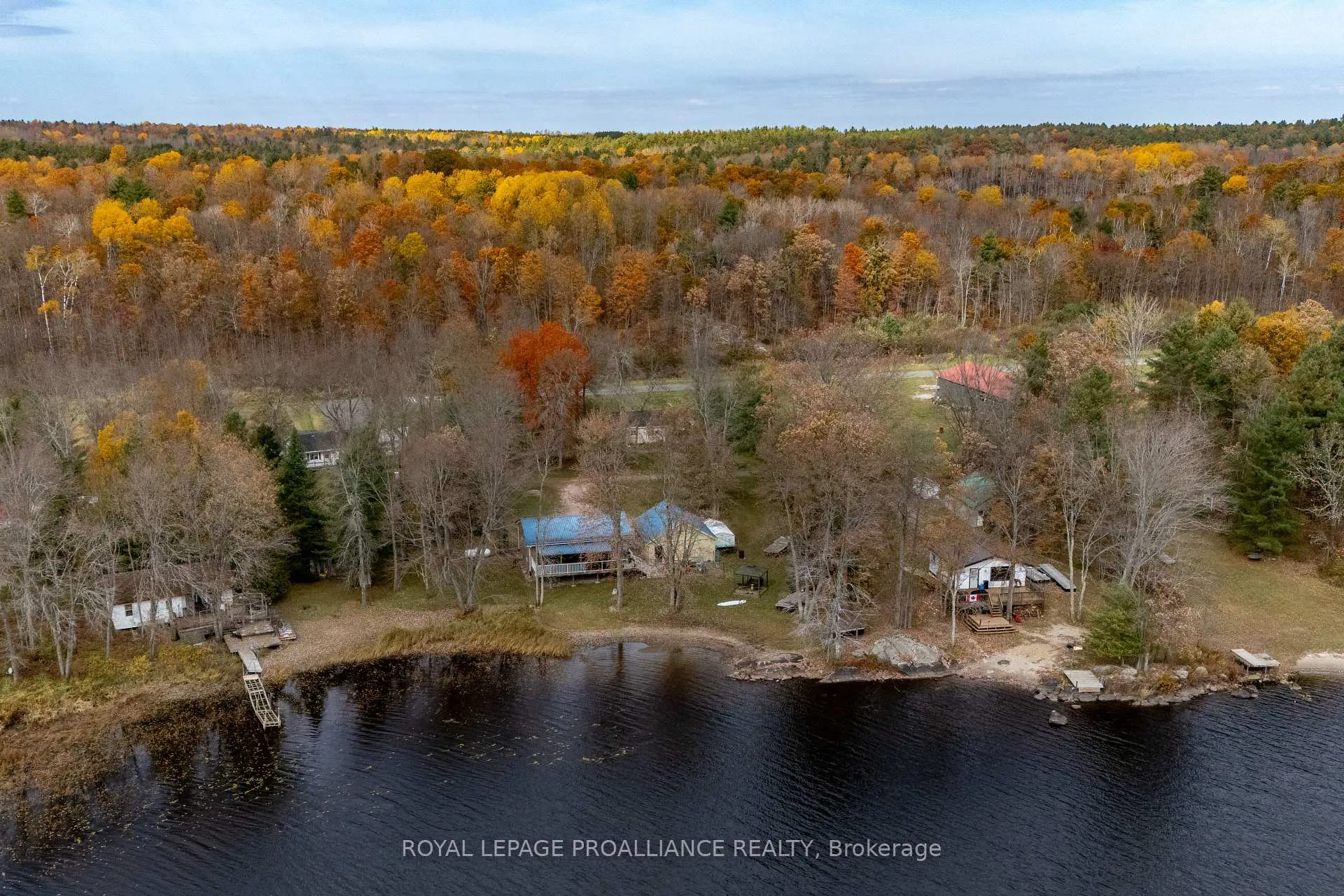 Photo 4 of 1019 Turner Way, Frontenac, Frontenac Centre — HOMEH