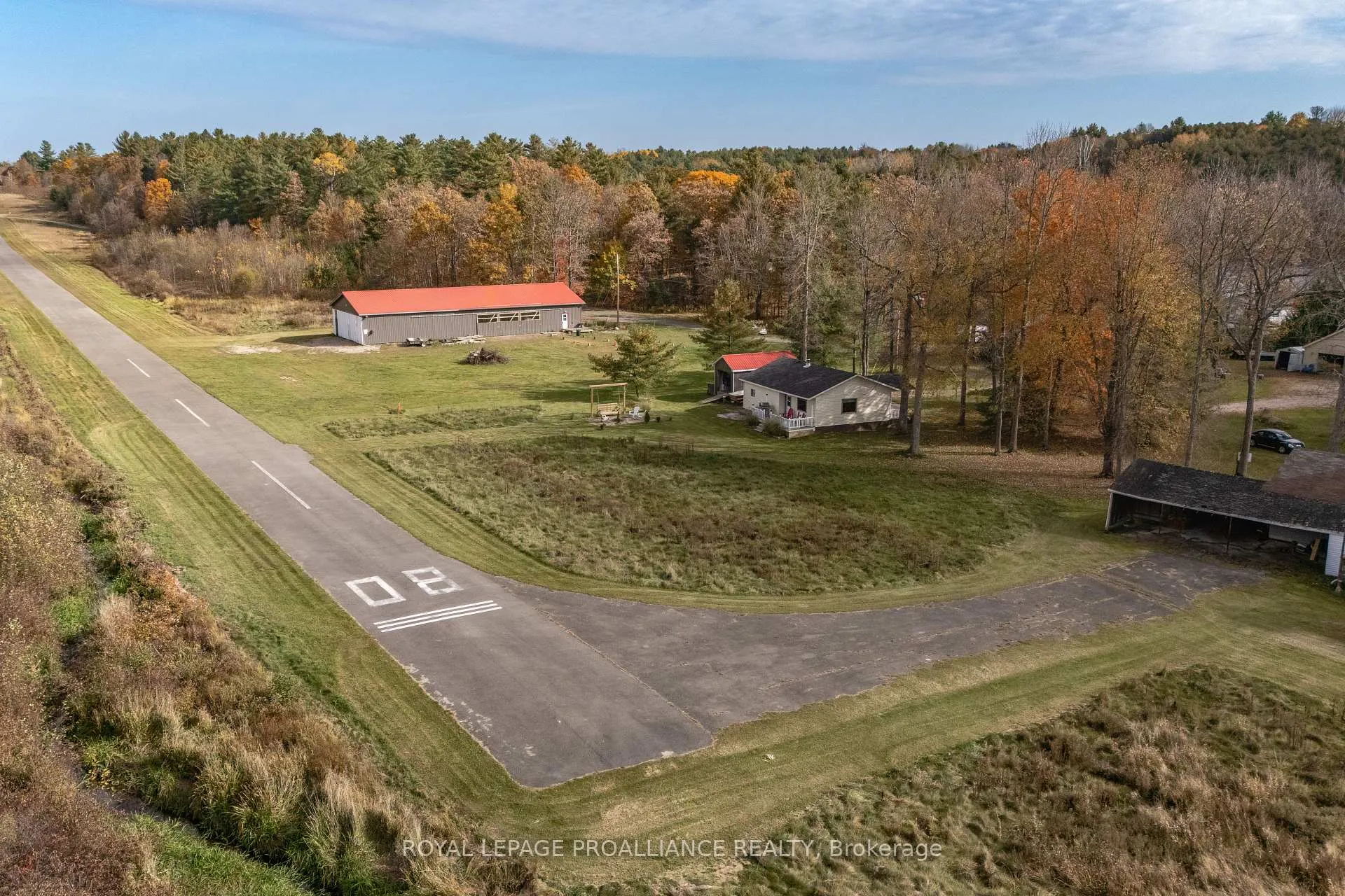 Photo 13 of 1019 Turner Way, Frontenac, Frontenac Centre — HOMEH