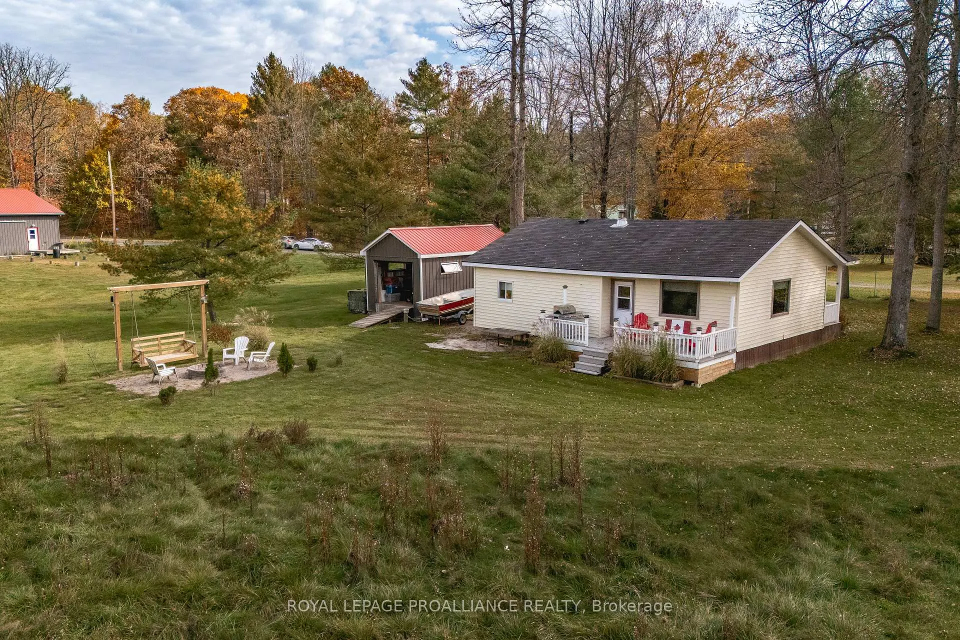 Photo 14 of 1019 Turner Way, Frontenac, Frontenac Centre — HOMEH