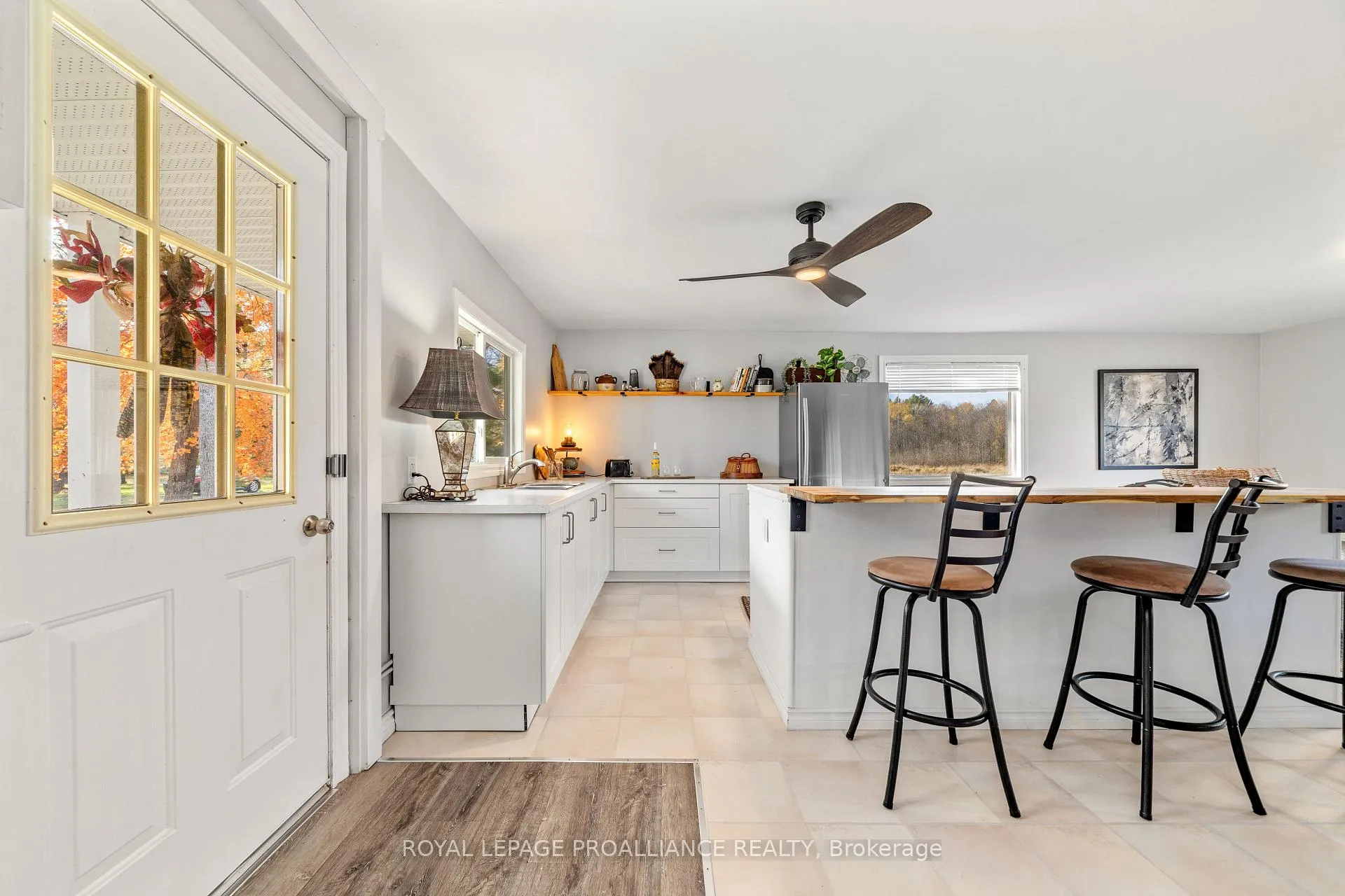 Photo 19 of 1019 Turner Way, Frontenac, Frontenac Centre — HOMEH