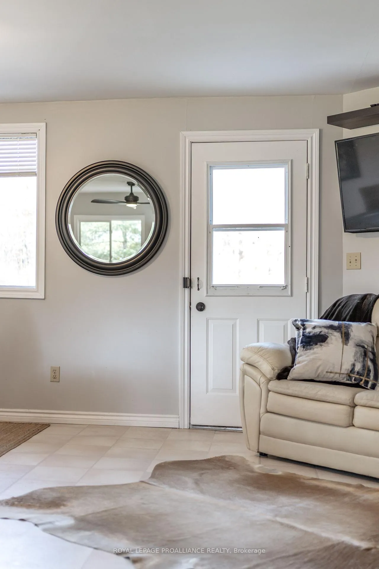 Photo 23 of 1019 Turner Way, Frontenac, Frontenac Centre — HOMEH