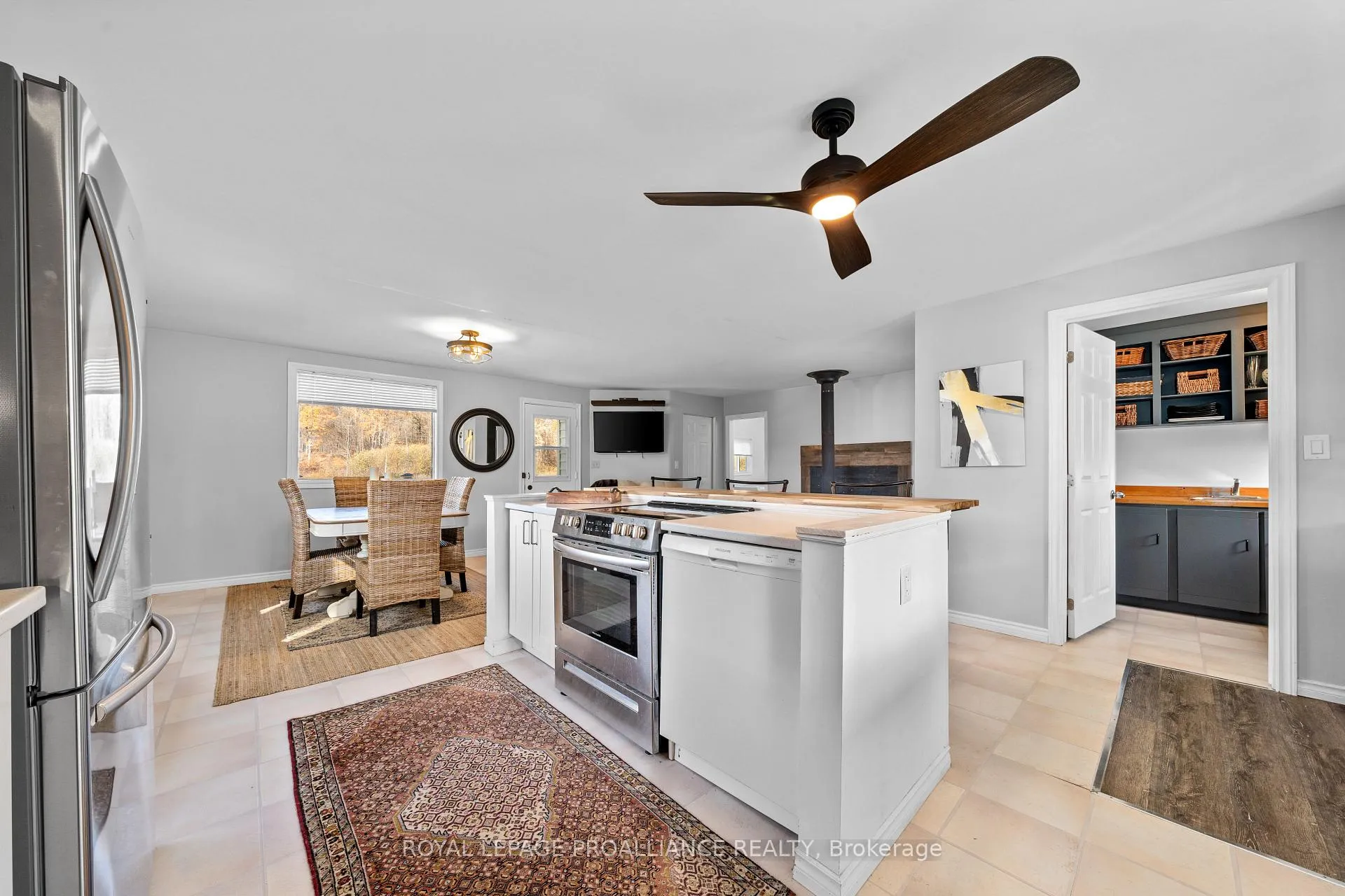 Photo 30 of 1019 Turner Way, Frontenac, Frontenac Centre — HOMEH