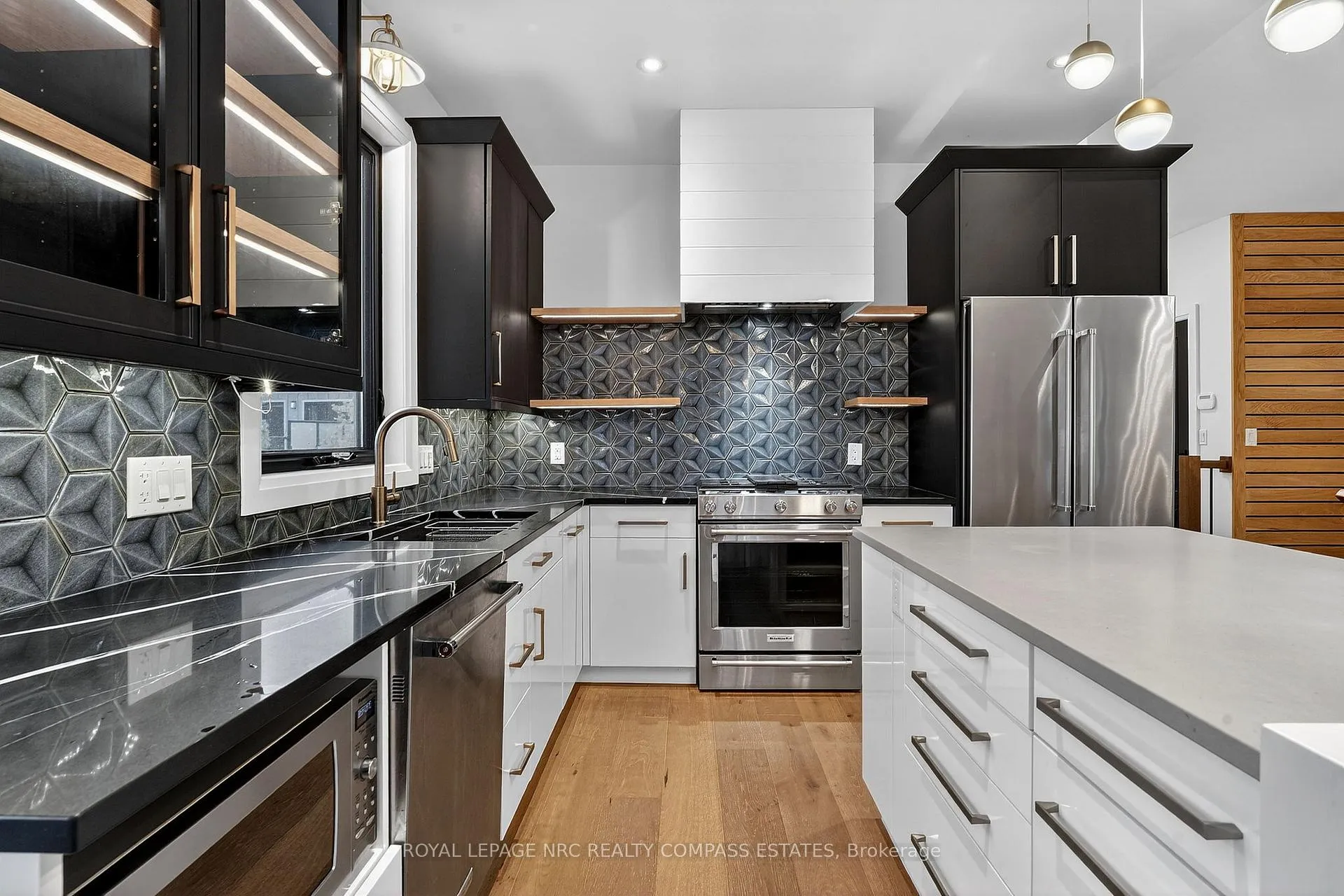 Photo 13 of Unit 13, 525 Niagara Street, St. Catharines, Vine/Linwell — HOMEH
