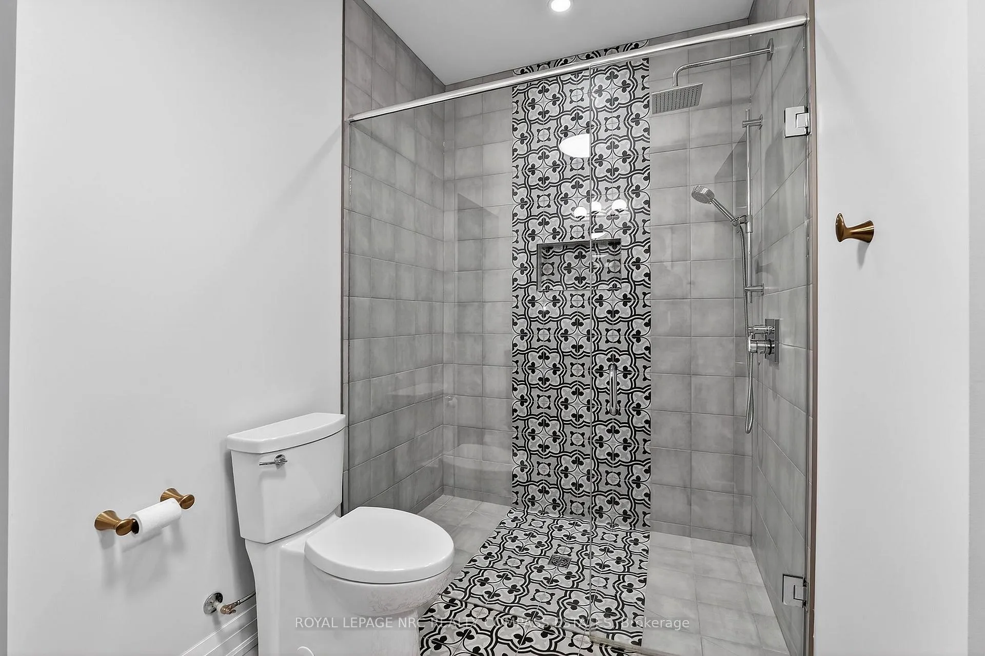Photo 29 of Unit 13, 525 Niagara Street, St. Catharines, Vine/Linwell — HOMEH