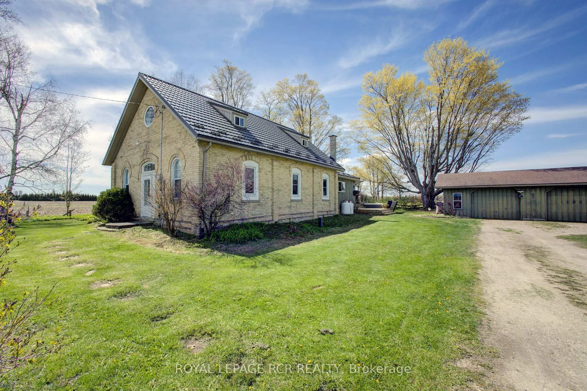 Photo 1 of 8542 Concession 12, Mapleton, Rural Mapleton — HOMEH