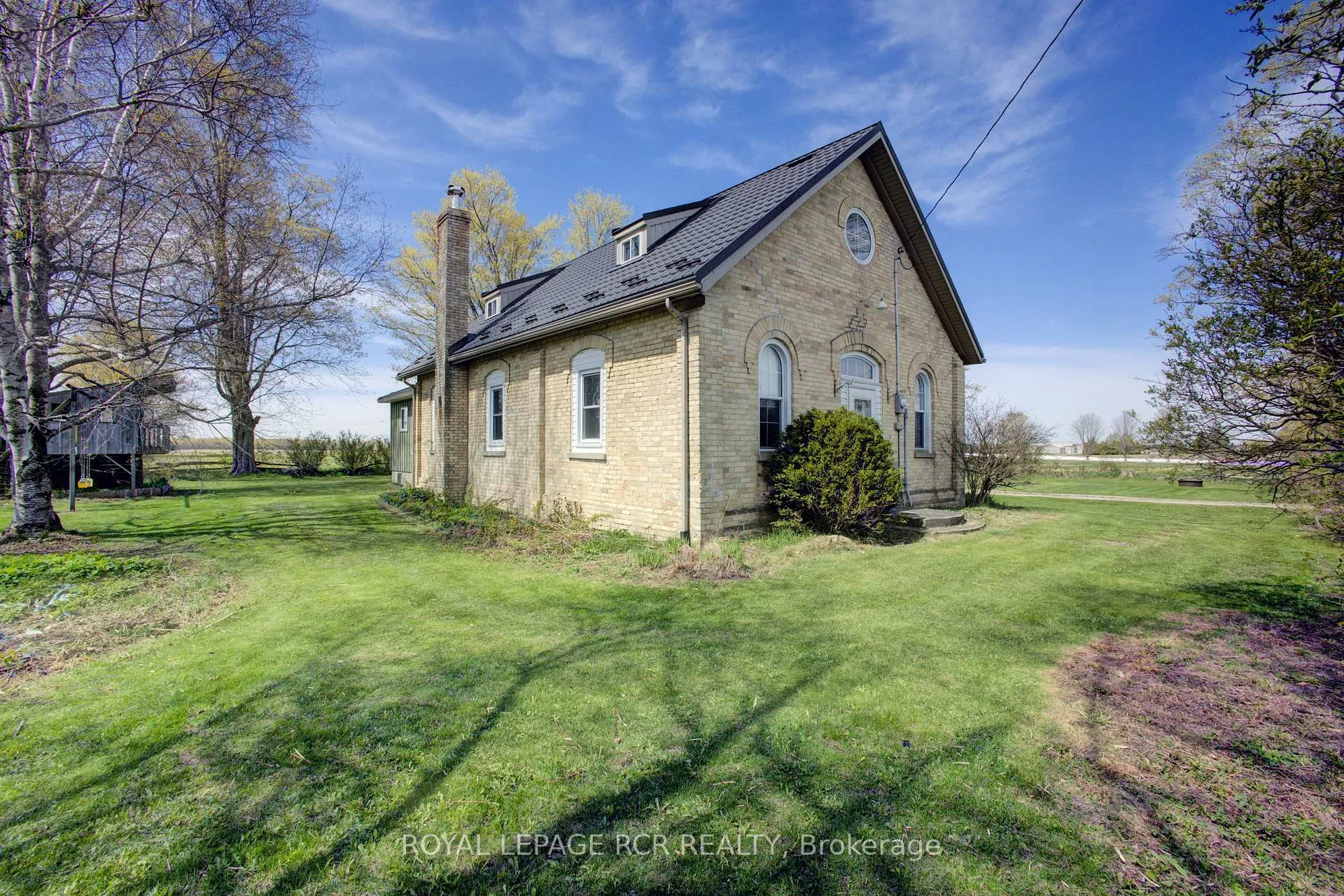 Photo 2 of 8542 Concession 12, Mapleton, Rural Mapleton — HOMEH