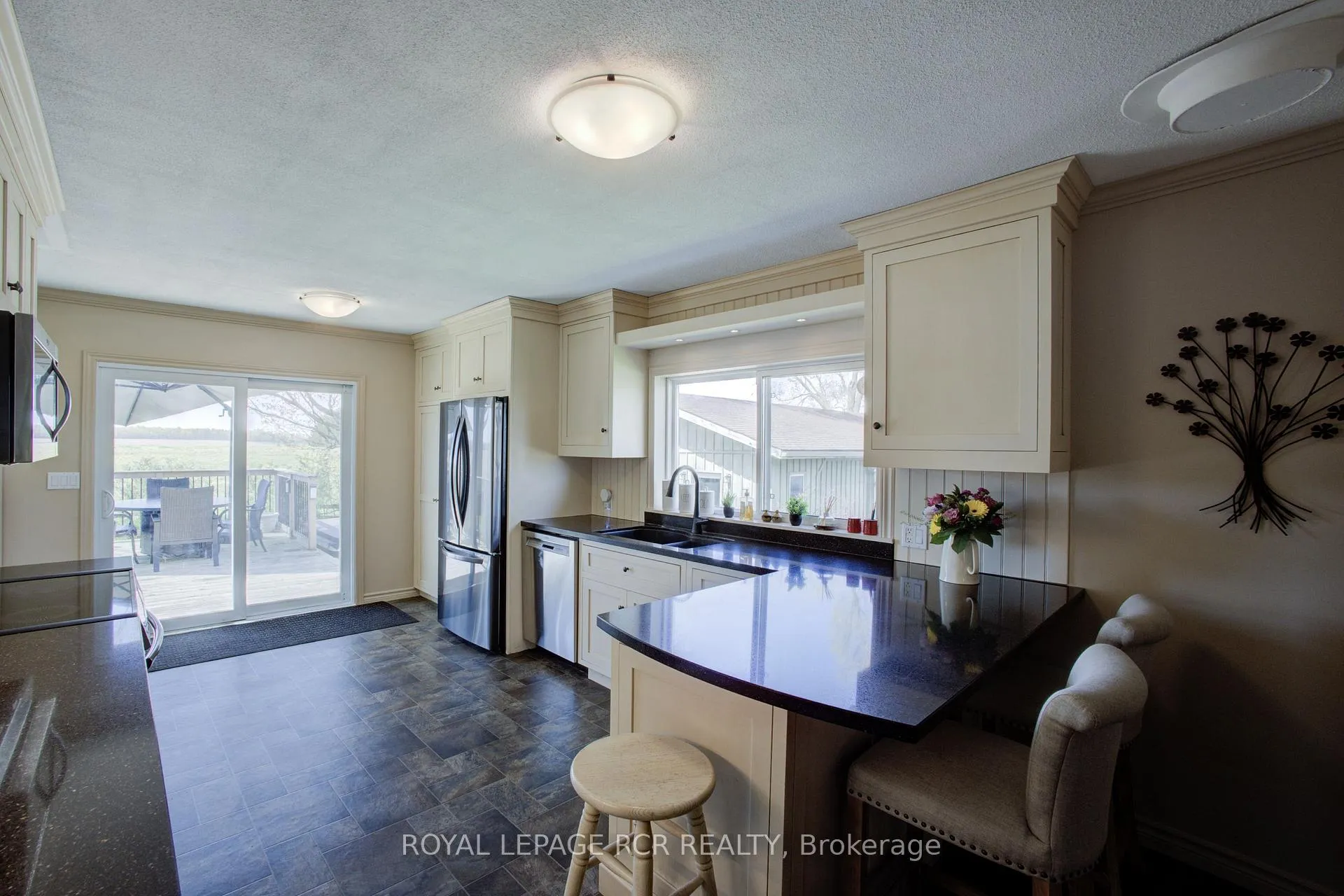 Photo 11 of 8542 Concession 12, Mapleton, Rural Mapleton — HOMEH