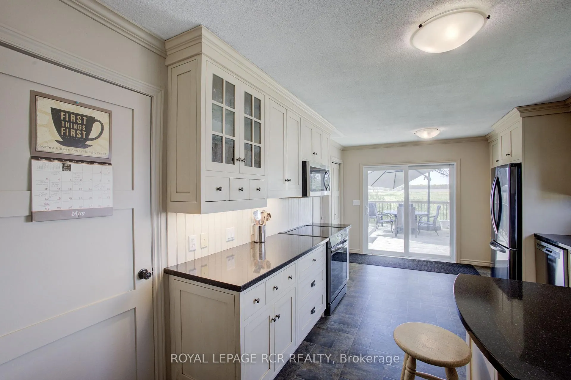 Photo 12 of 8542 Concession 12, Mapleton, Rural Mapleton — HOMEH