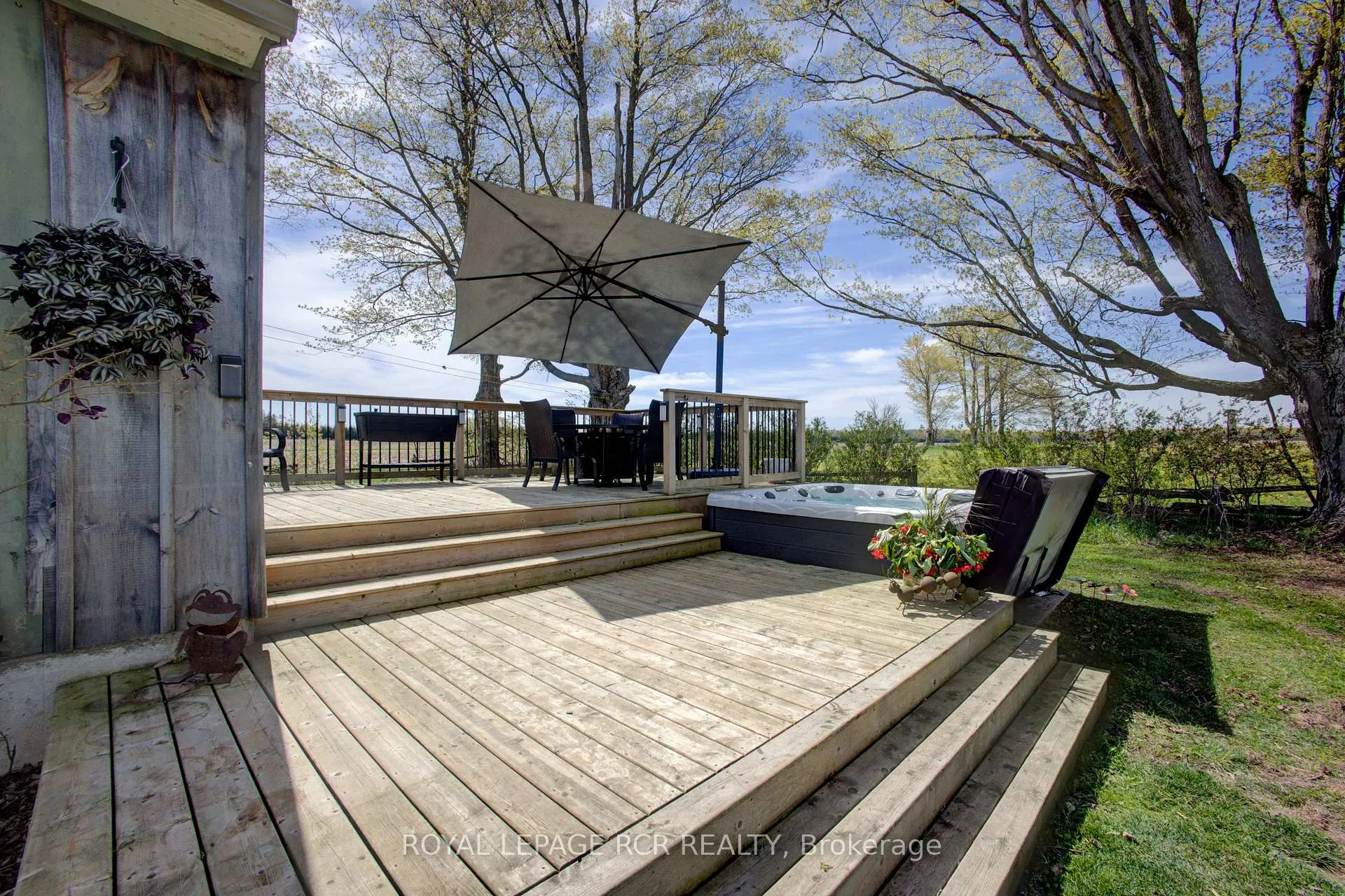 Photo 36 of 8542 Concession 12, Mapleton, Rural Mapleton — HOMEH