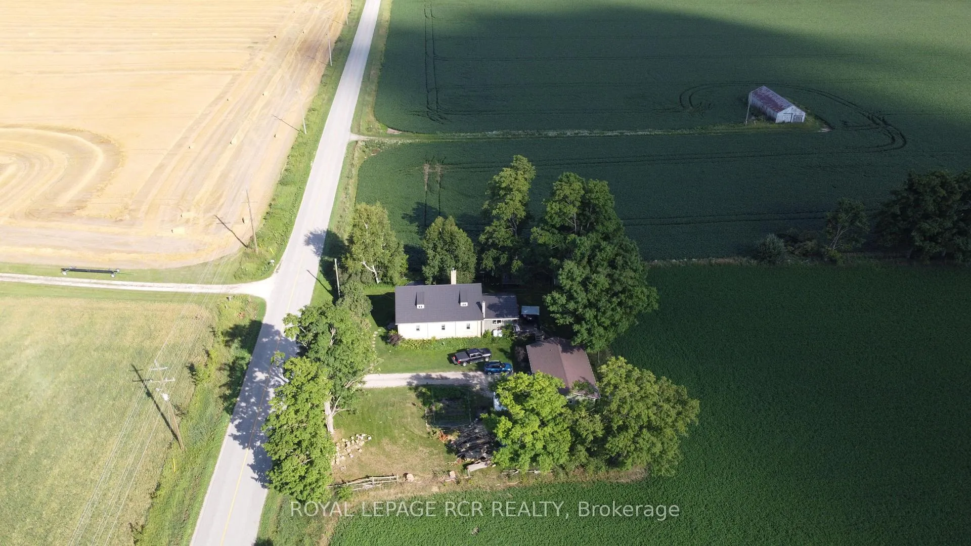 Photo 47 of 8542 Concession 12, Mapleton, Rural Mapleton — HOMEH
