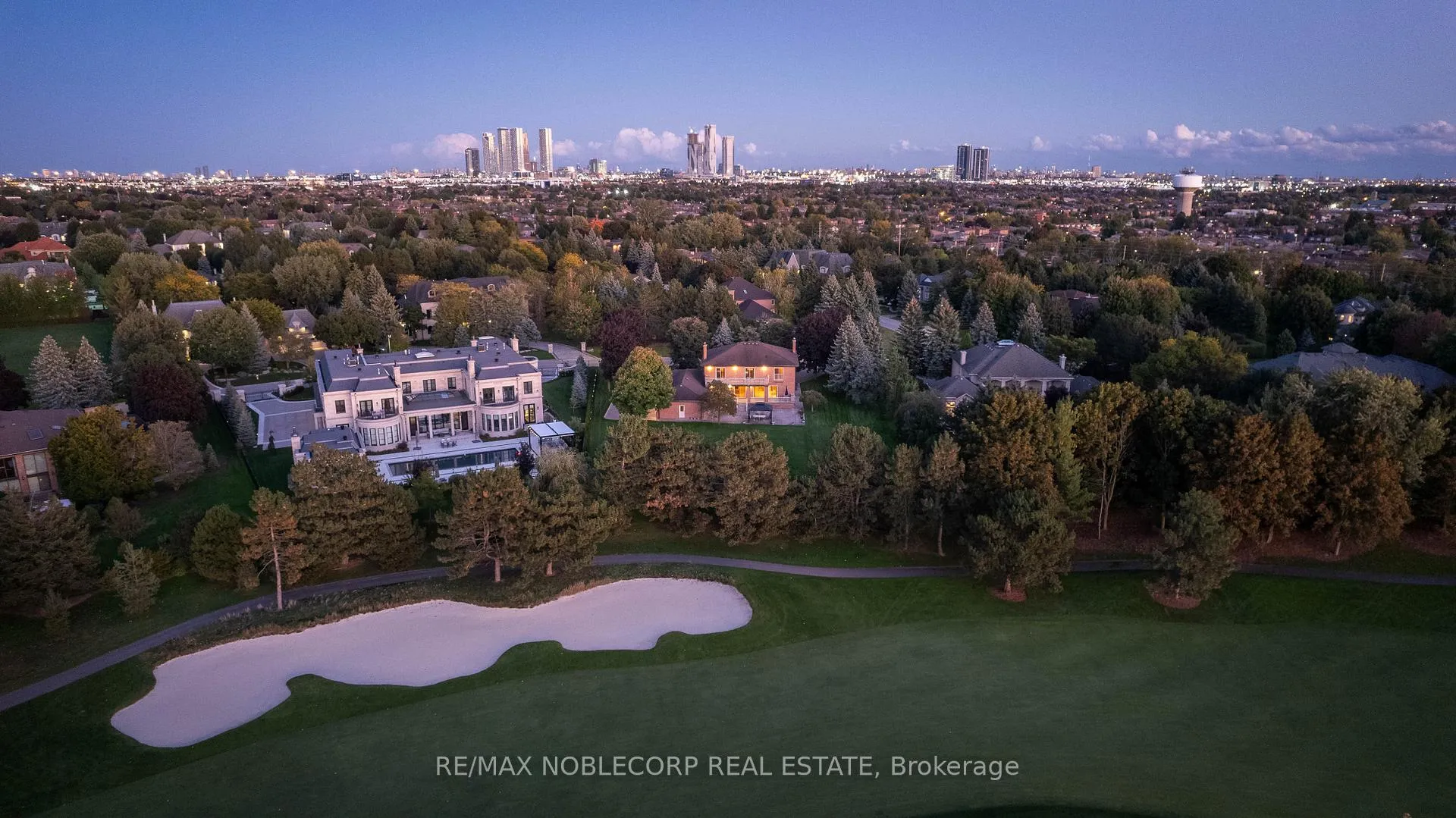 Photo 15 of 72 Balding Boulevard, Vaughan, East Woodbridge — HOMEH