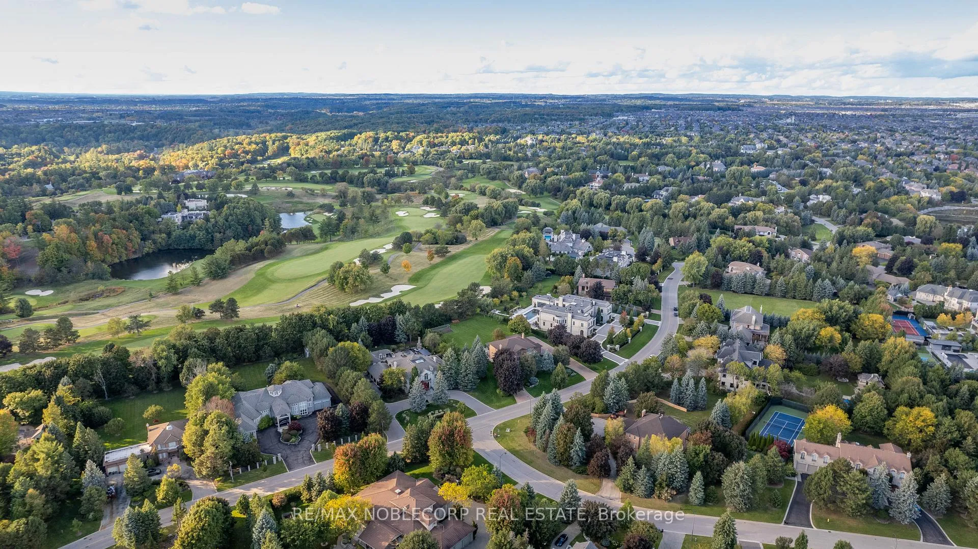 Photo 19 of 72 Balding Boulevard, Vaughan, East Woodbridge — HOMEH
