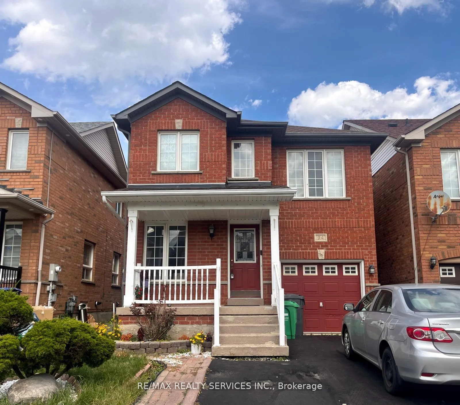 Photo 1 of 94 Four Seasons Circle, Brampton, Fletcher's Meadow — HOMEH