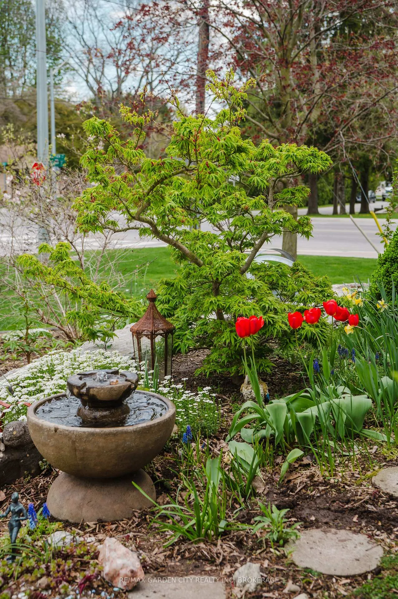 Photo 4 of 2 Valleyview Court, Pelham, Fonthill — HOMEH