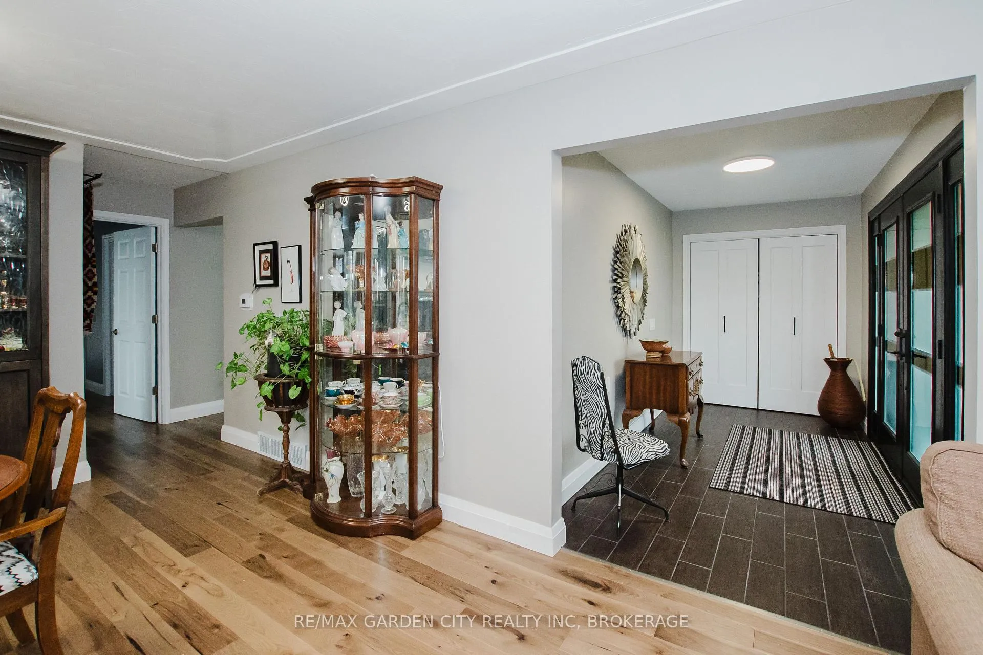 Photo 6 of 2 Valleyview Court, Pelham, Fonthill — HOMEH