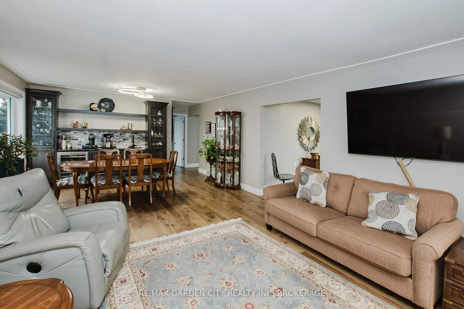 Photo 7 of 2 Valleyview Court, Pelham, Fonthill — HOMEH